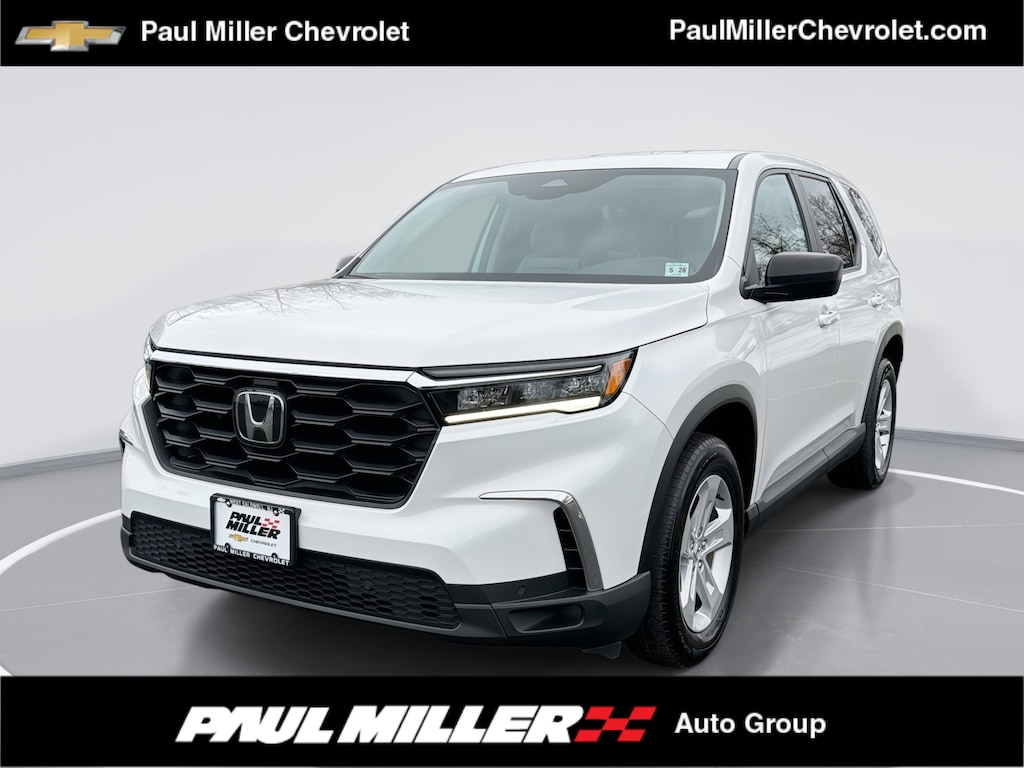 Used 2023 Honda Pilot LX SUV