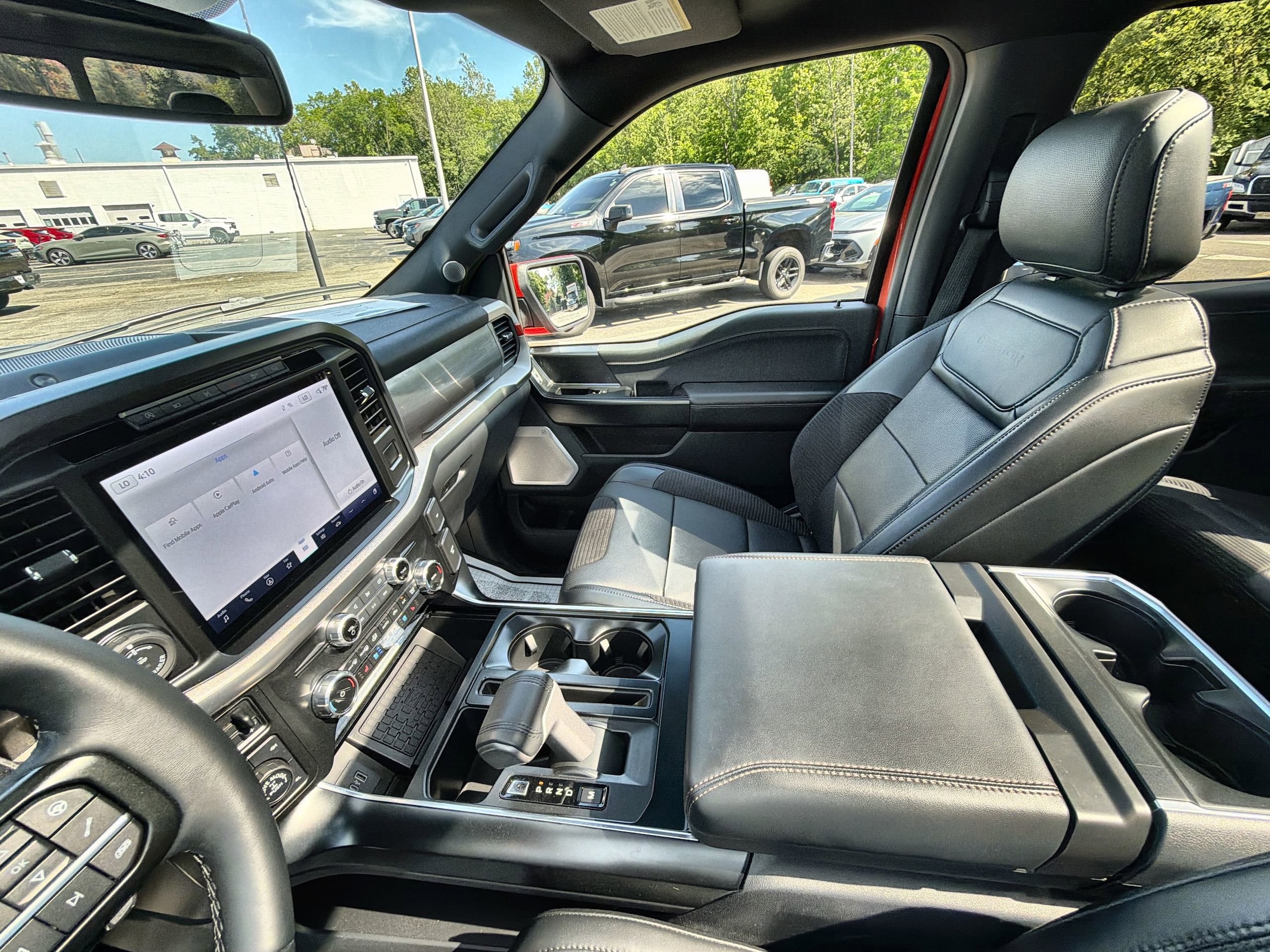 2023 Ford F-150 Raptor - Photo 36