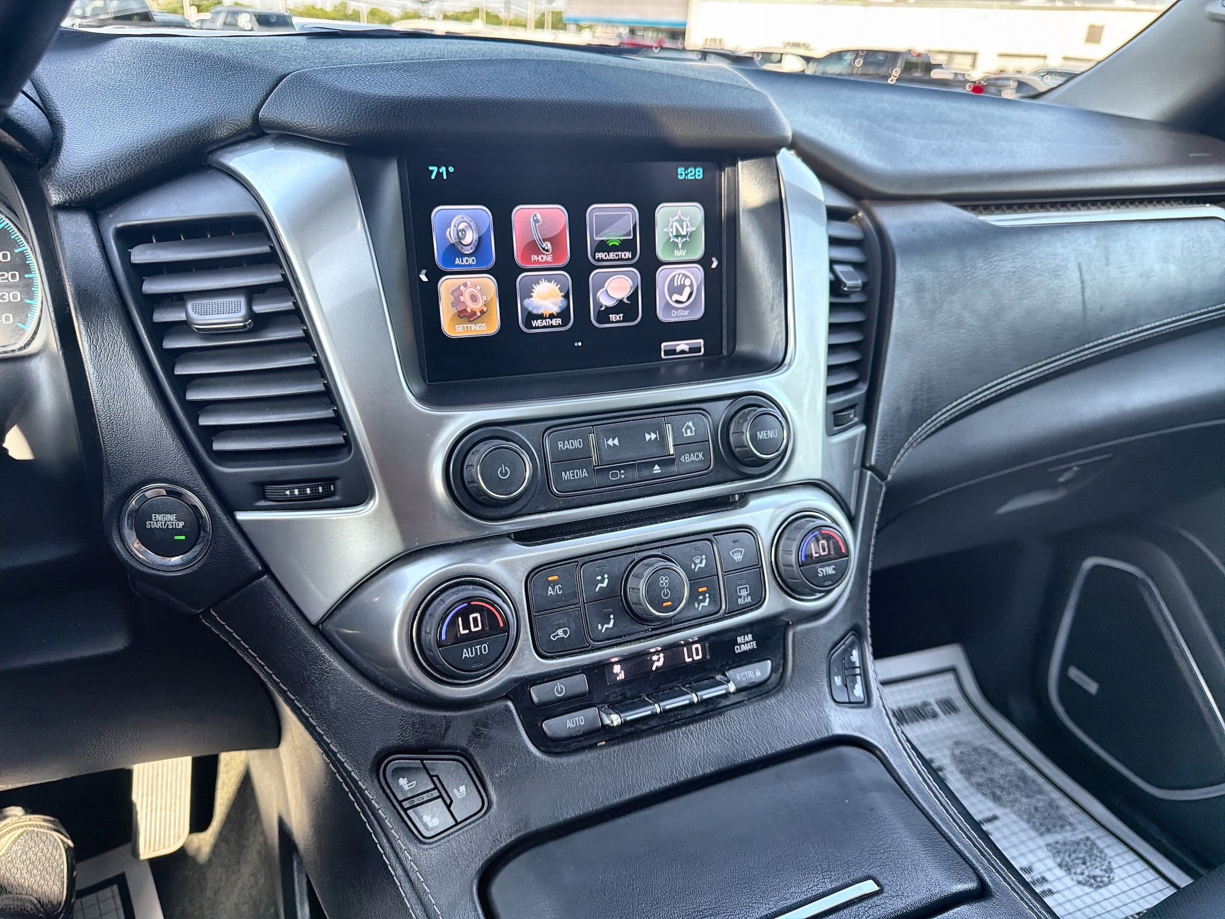 2017 Chevrolet Tahoe Premier - Photo 13