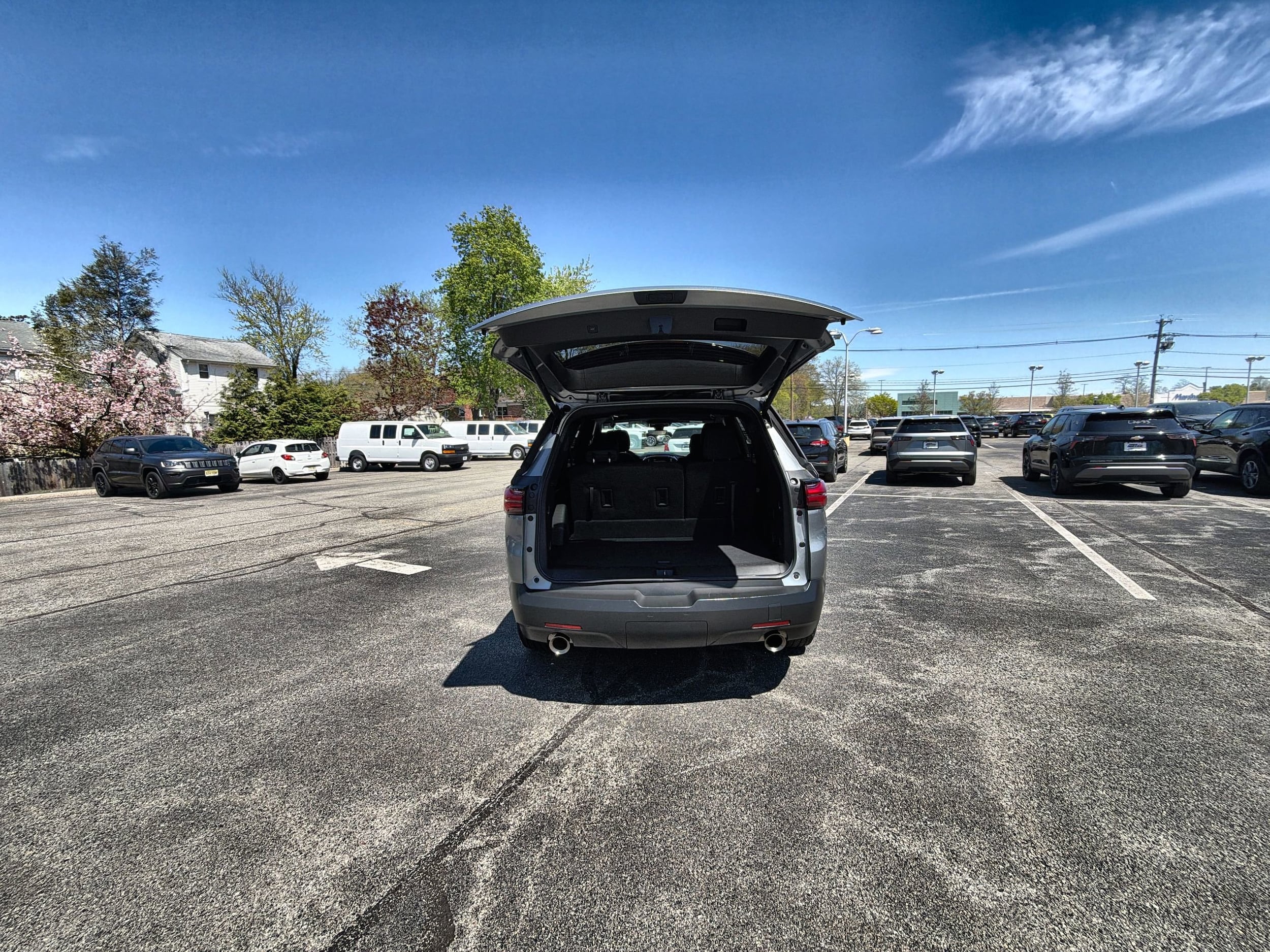 2023 Chevrolet Traverse 1LT - Photo 27