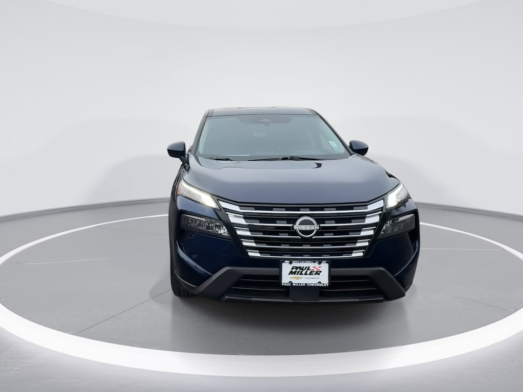 Used 2025 Nissan Rogue SV SUV