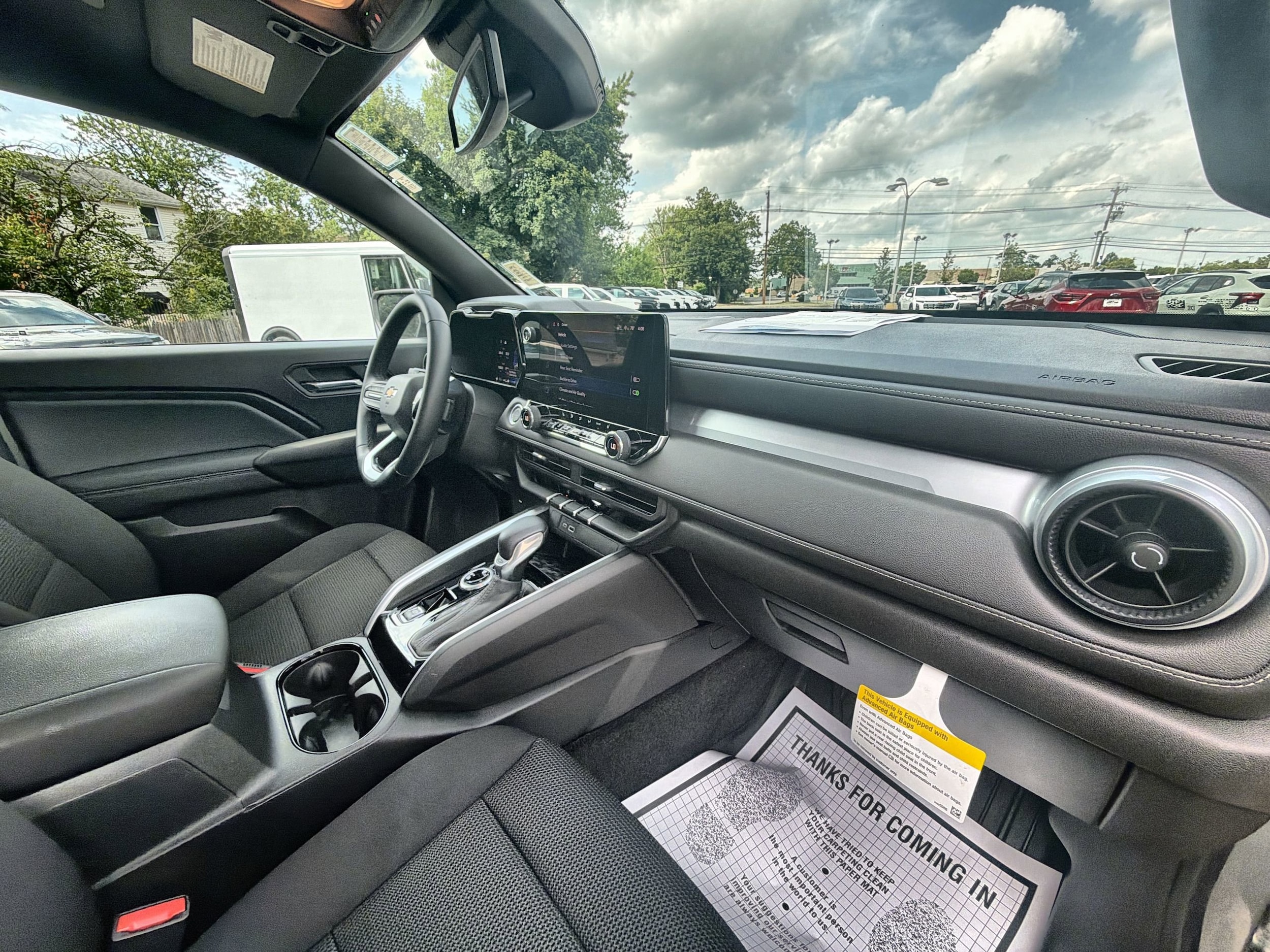 2026 Chevrolet Colorado LT - Photo 30