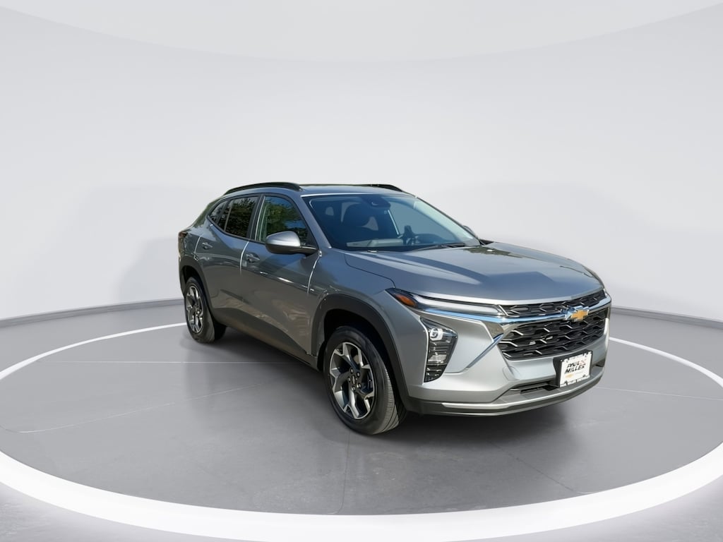 Used 2024 Chevrolet Trax LT SUV