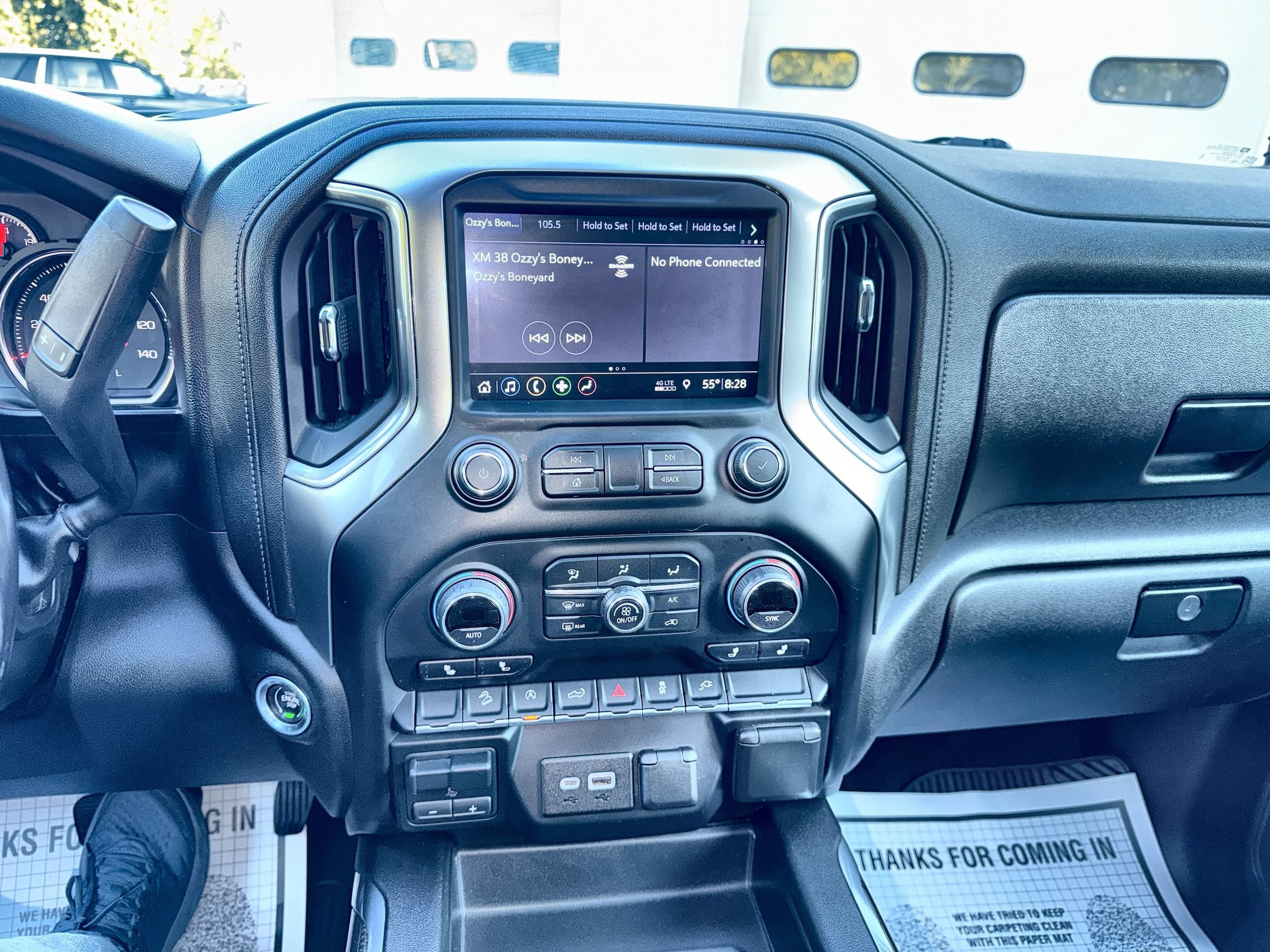 2019 Chevrolet Silverado 1500 RST - Photo 18