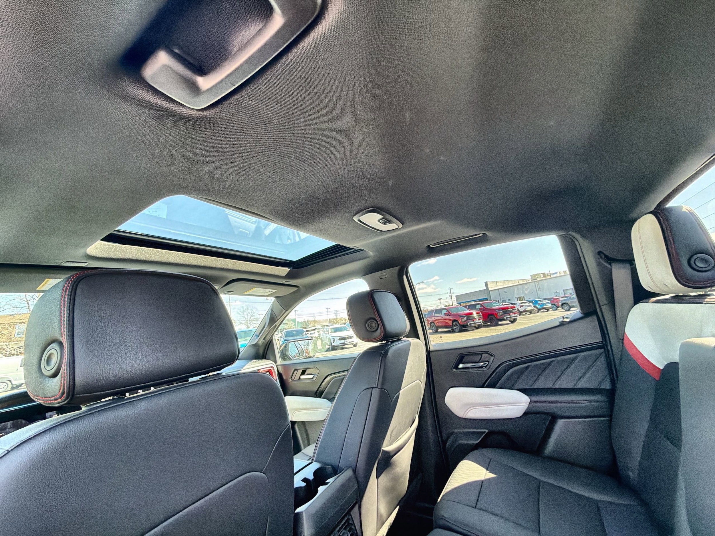 2024 GMC Canyon AT4X - Photo 19