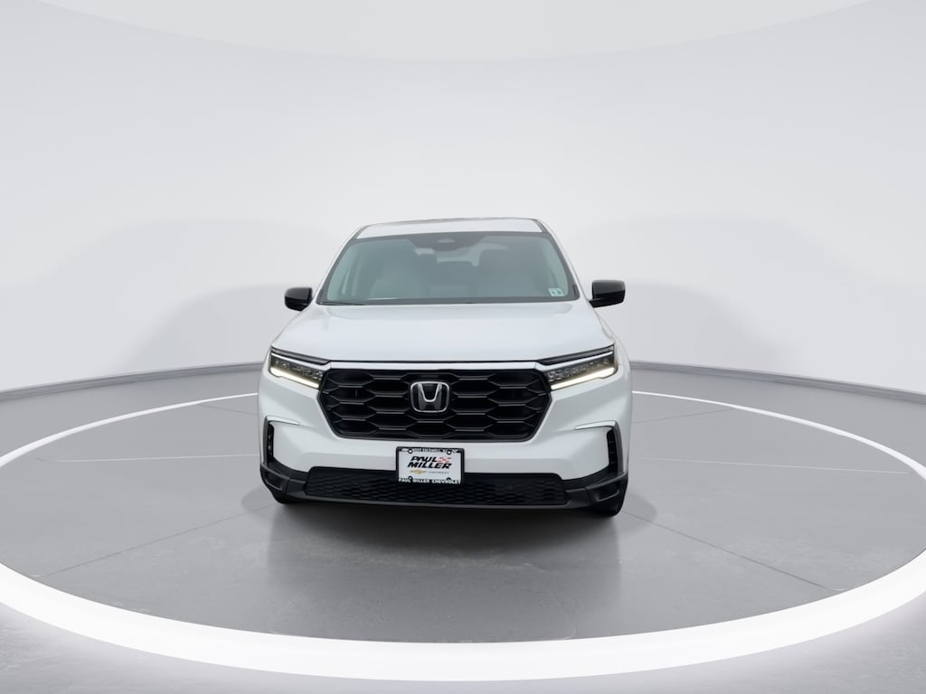 Used 2023 Honda Pilot LX SUV