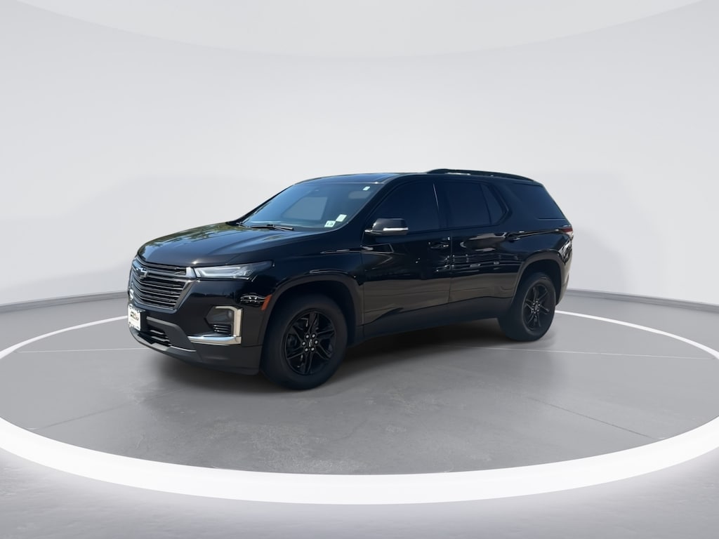 Used 2023 Chevrolet Traverse LT Cloth SUV