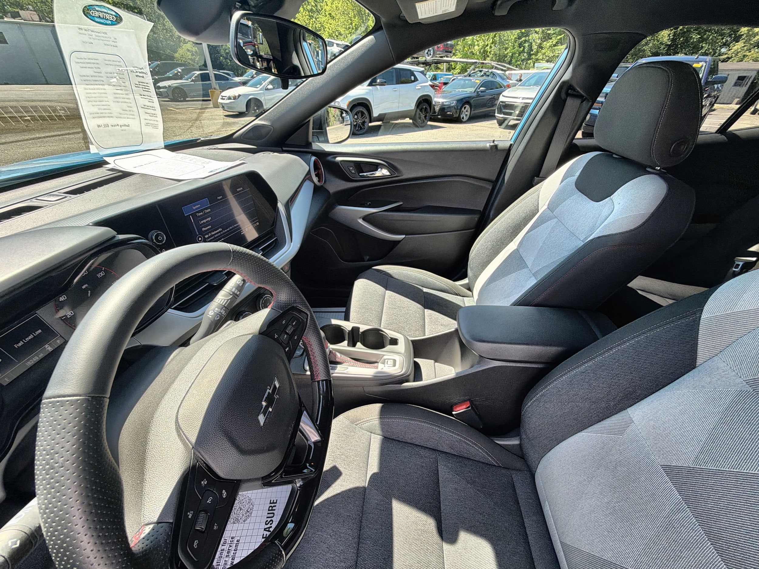 2024 Chevrolet Trax RS - Photo 36