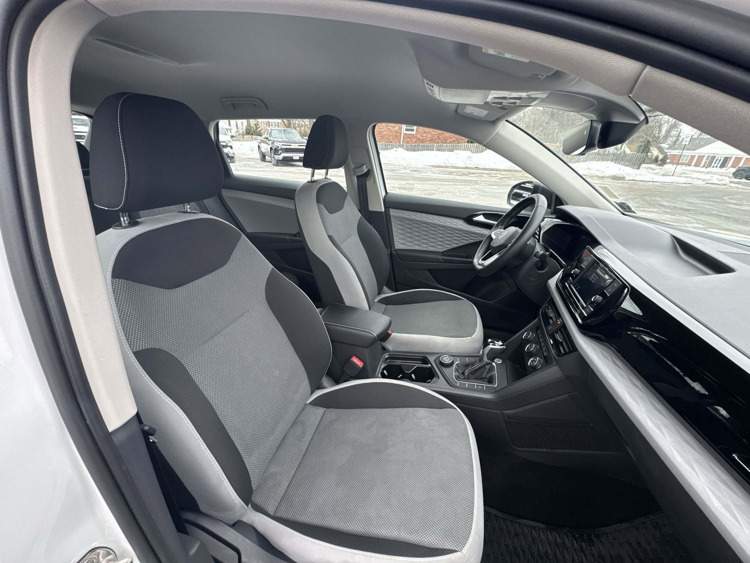 2022 Volkswagen Taos S - Photo 29