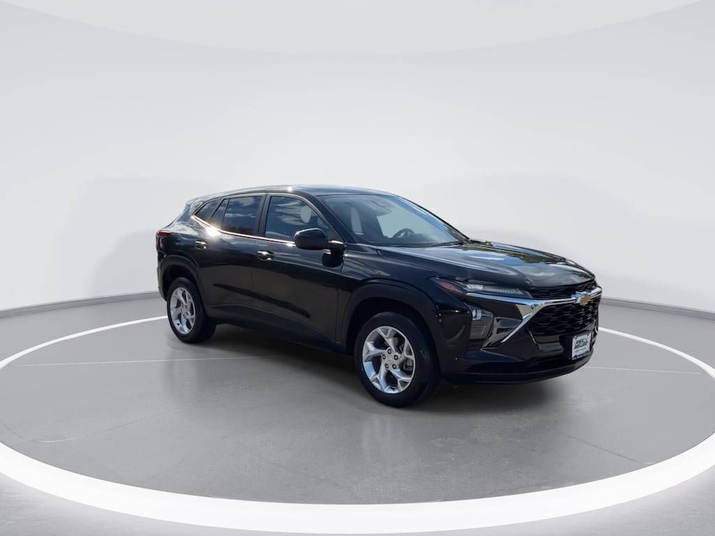 Used 2024 Chevrolet Trax LS SUV