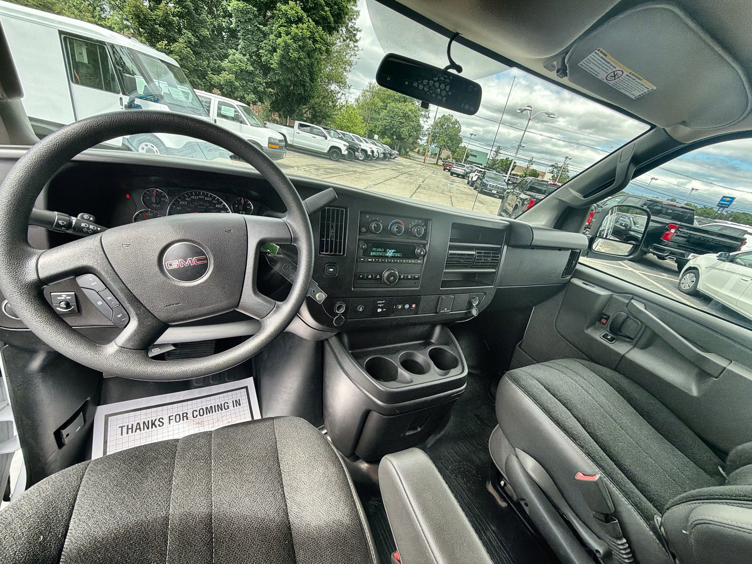 2024 GMC Savana Cargo Work Van - Photo 20