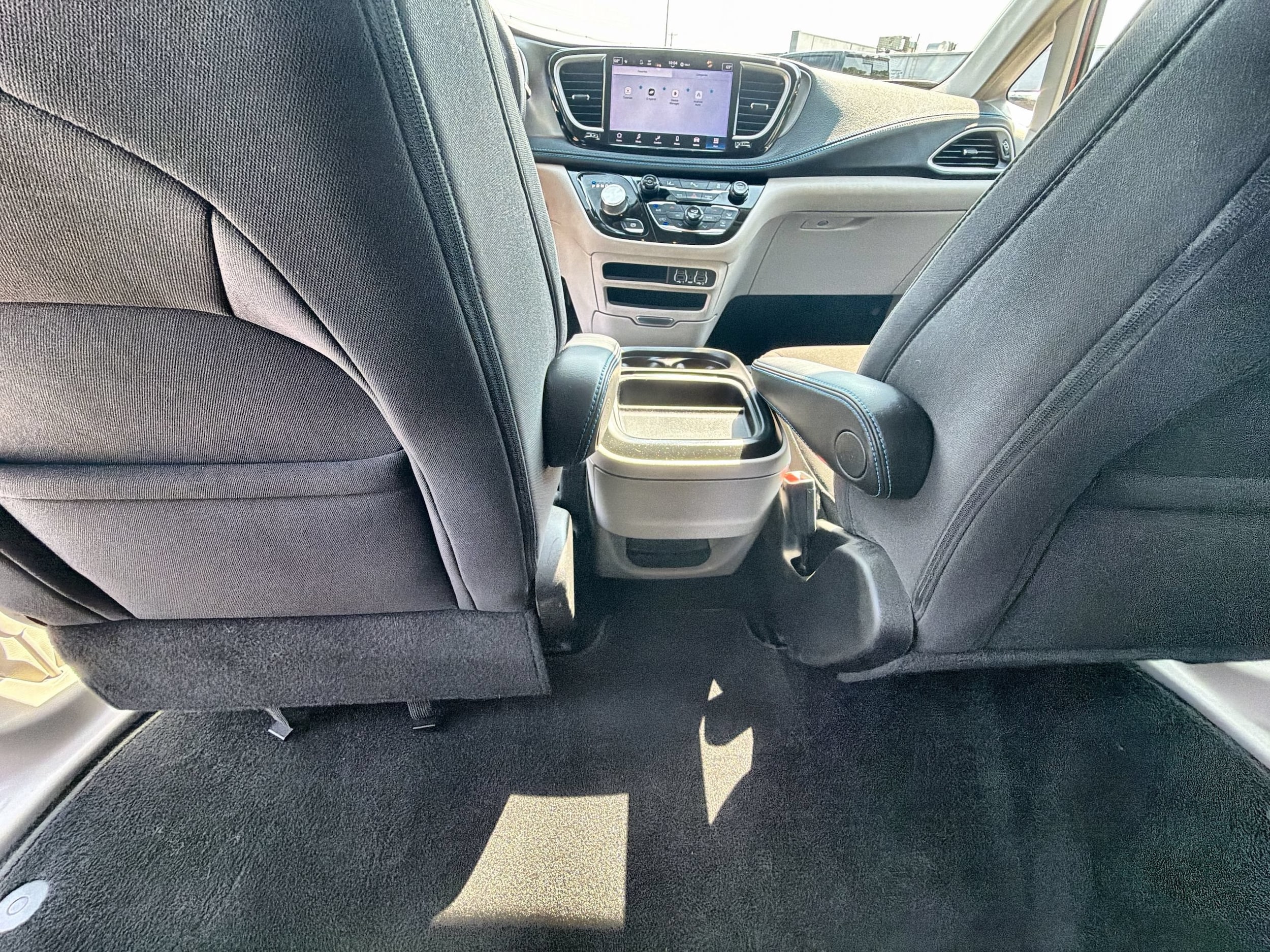 2021 Chrysler Pacifica Hybrid Touring - Photo 22