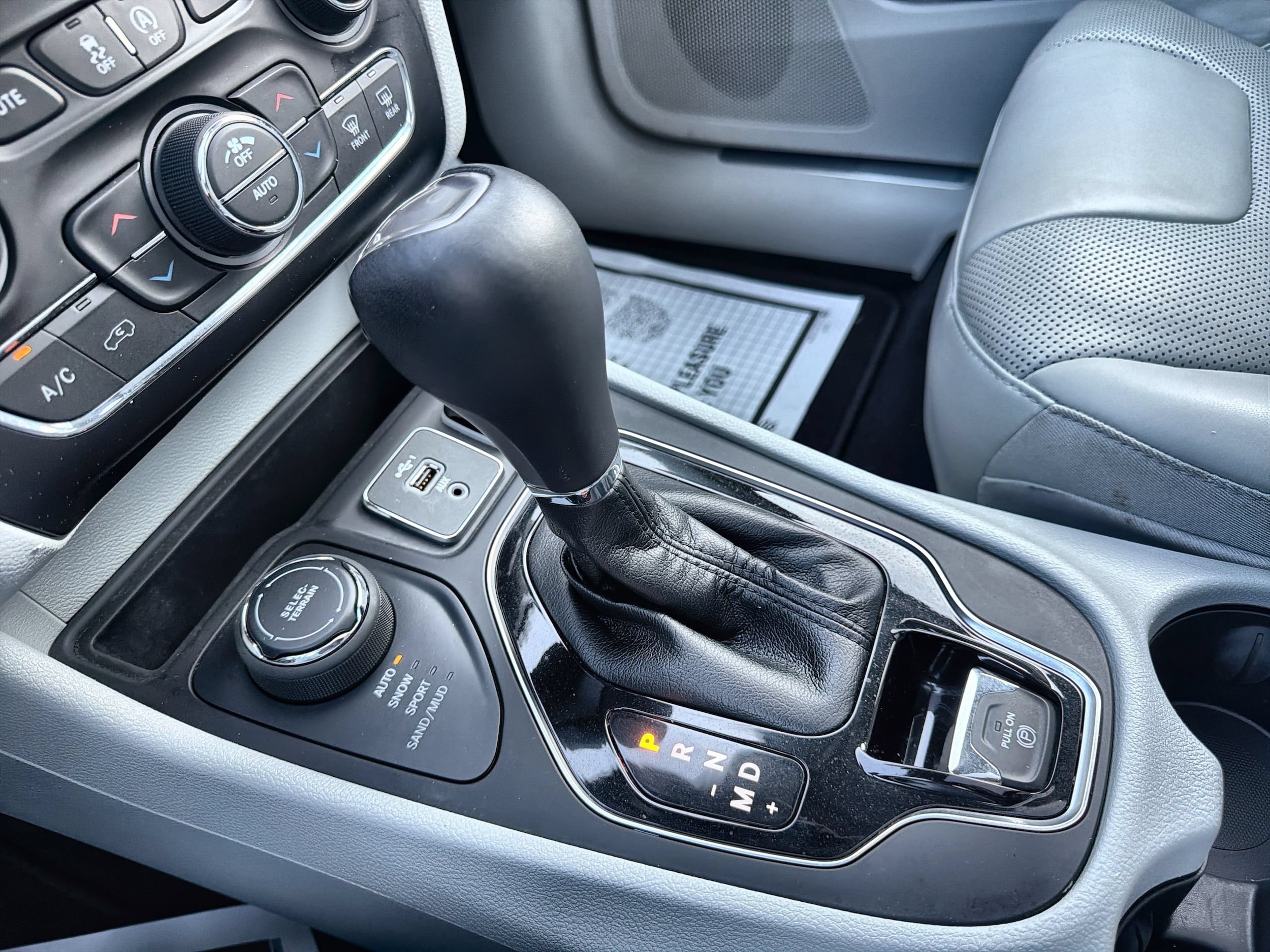 2021 Jeep Cherokee Limited - Photo 16