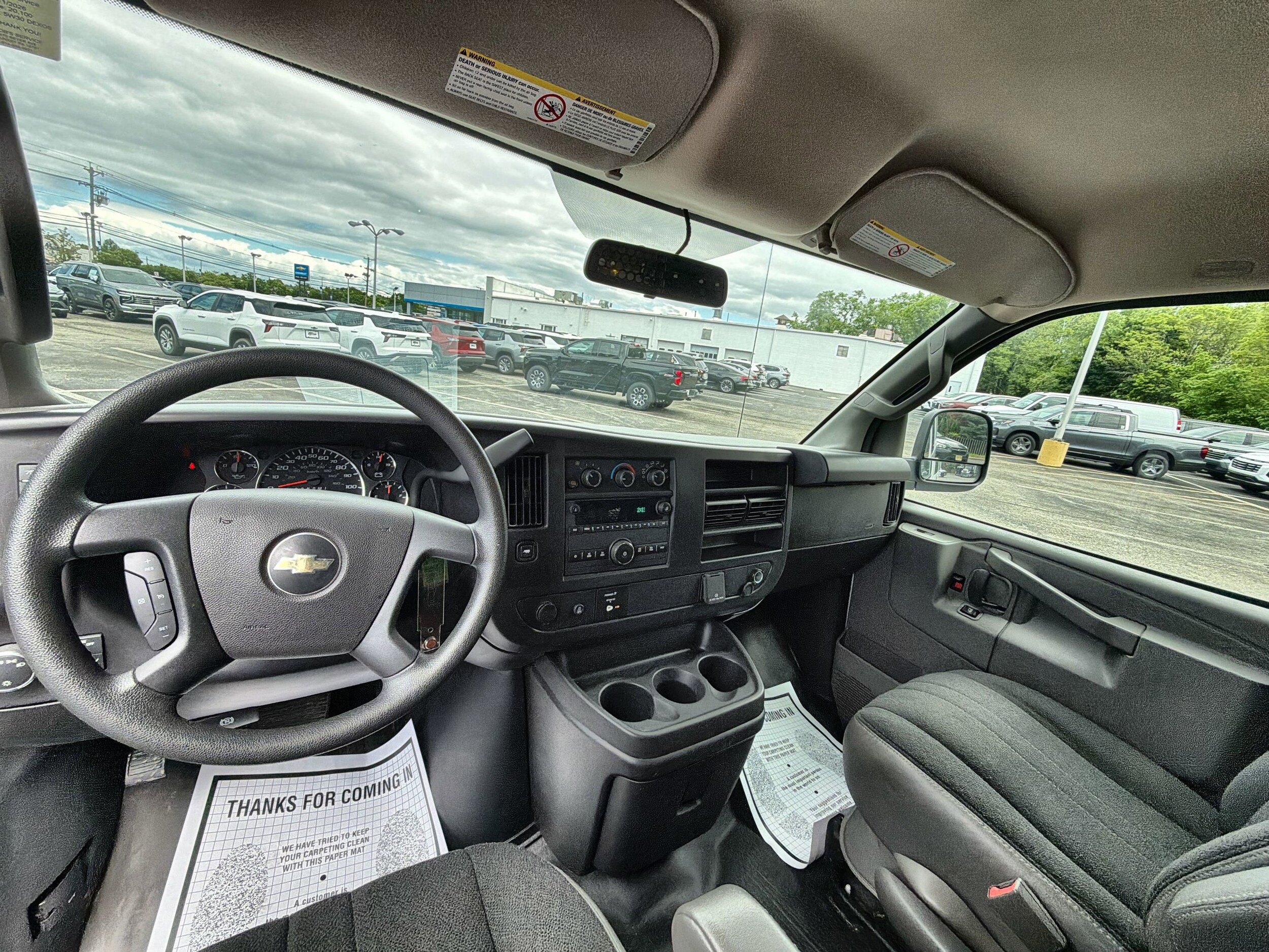 2024 Chevrolet Express Cargo Work Van - Photo 20