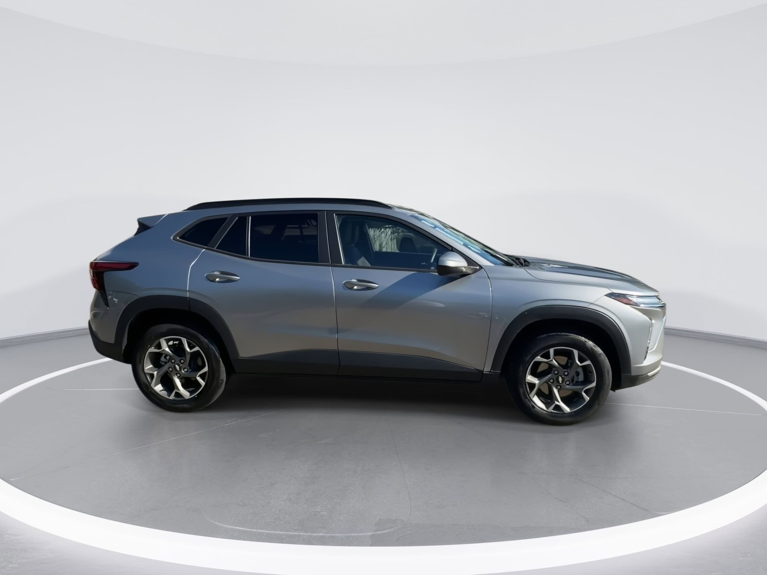 2024 Chevrolet Trax LT - Photo 9