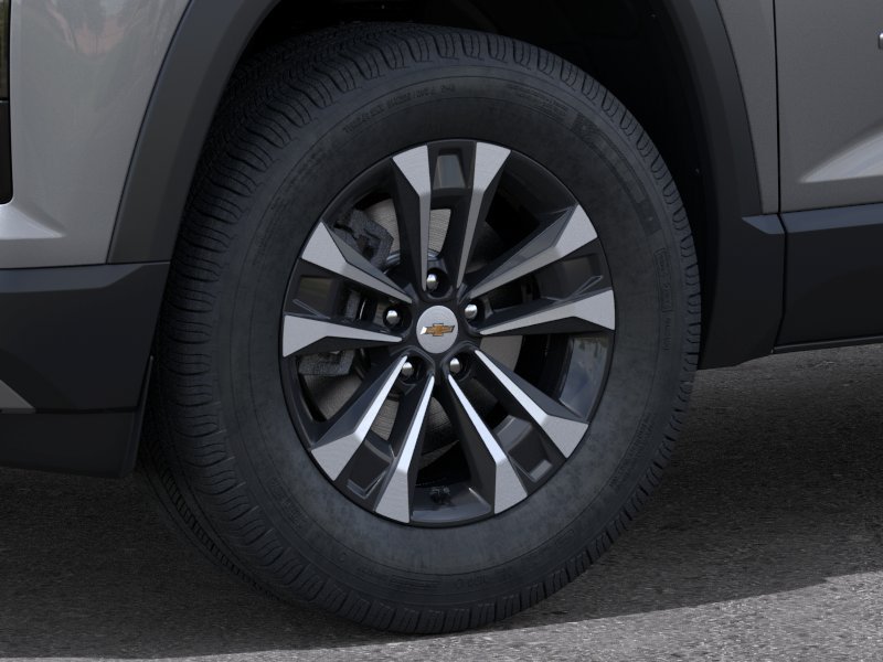 2027 Chevrolet Equinox LT - Photo 8