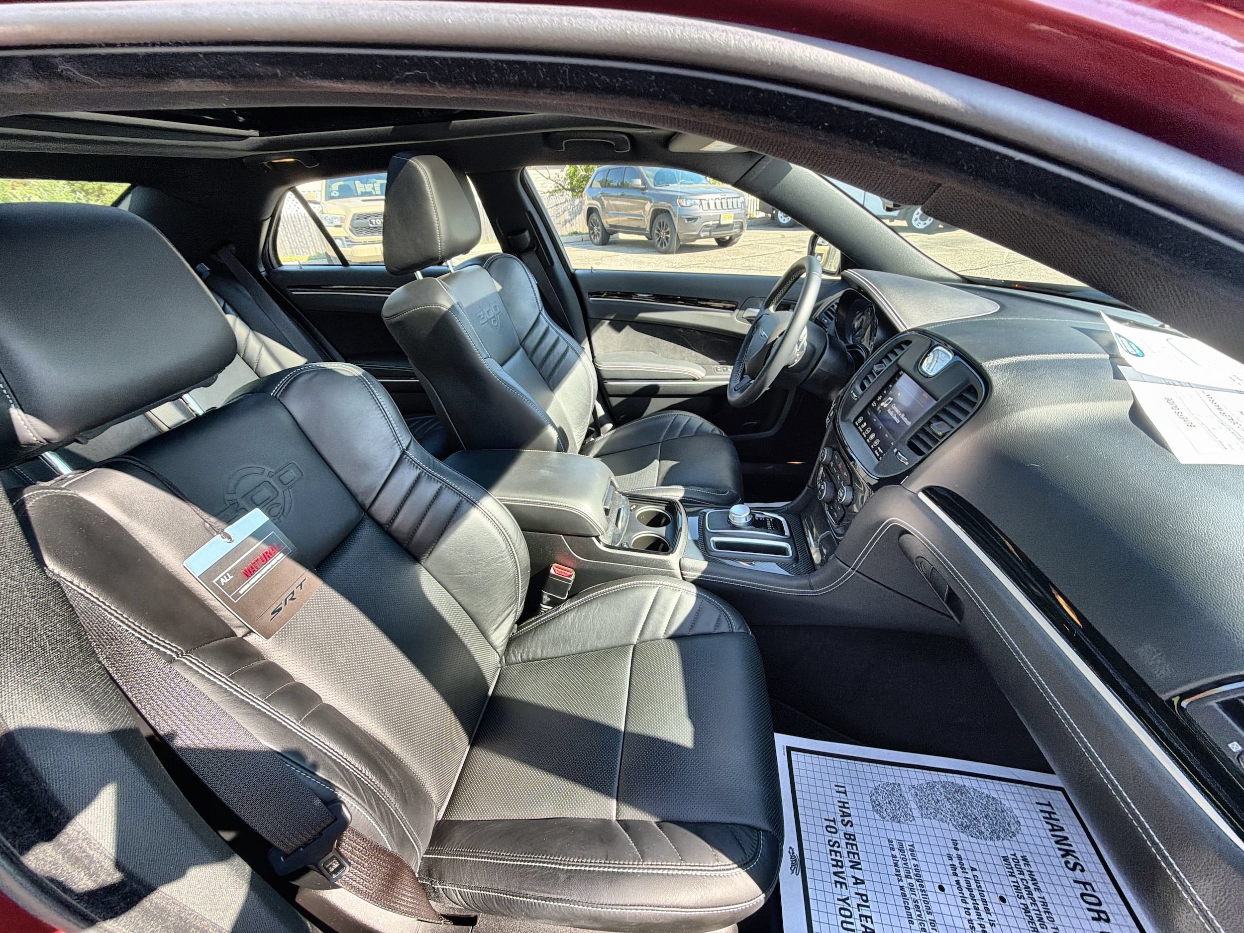 2023 Chrysler 300 C - Photo 29