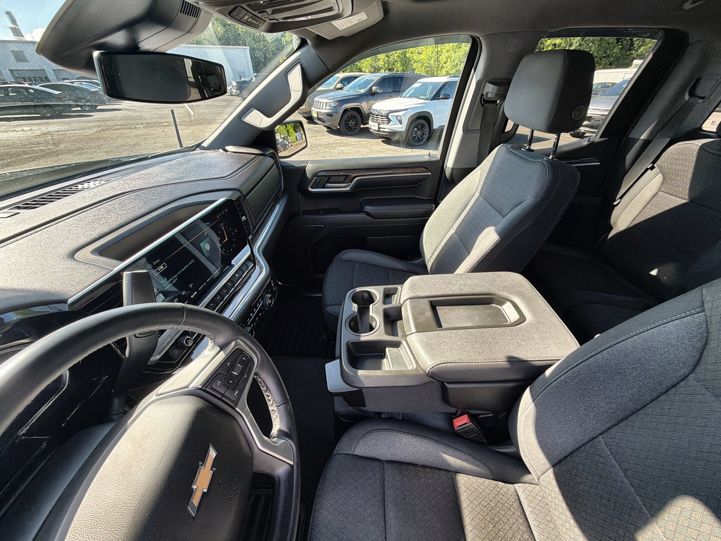 2023 Chevrolet Silverado 1500 LT - Photo 36