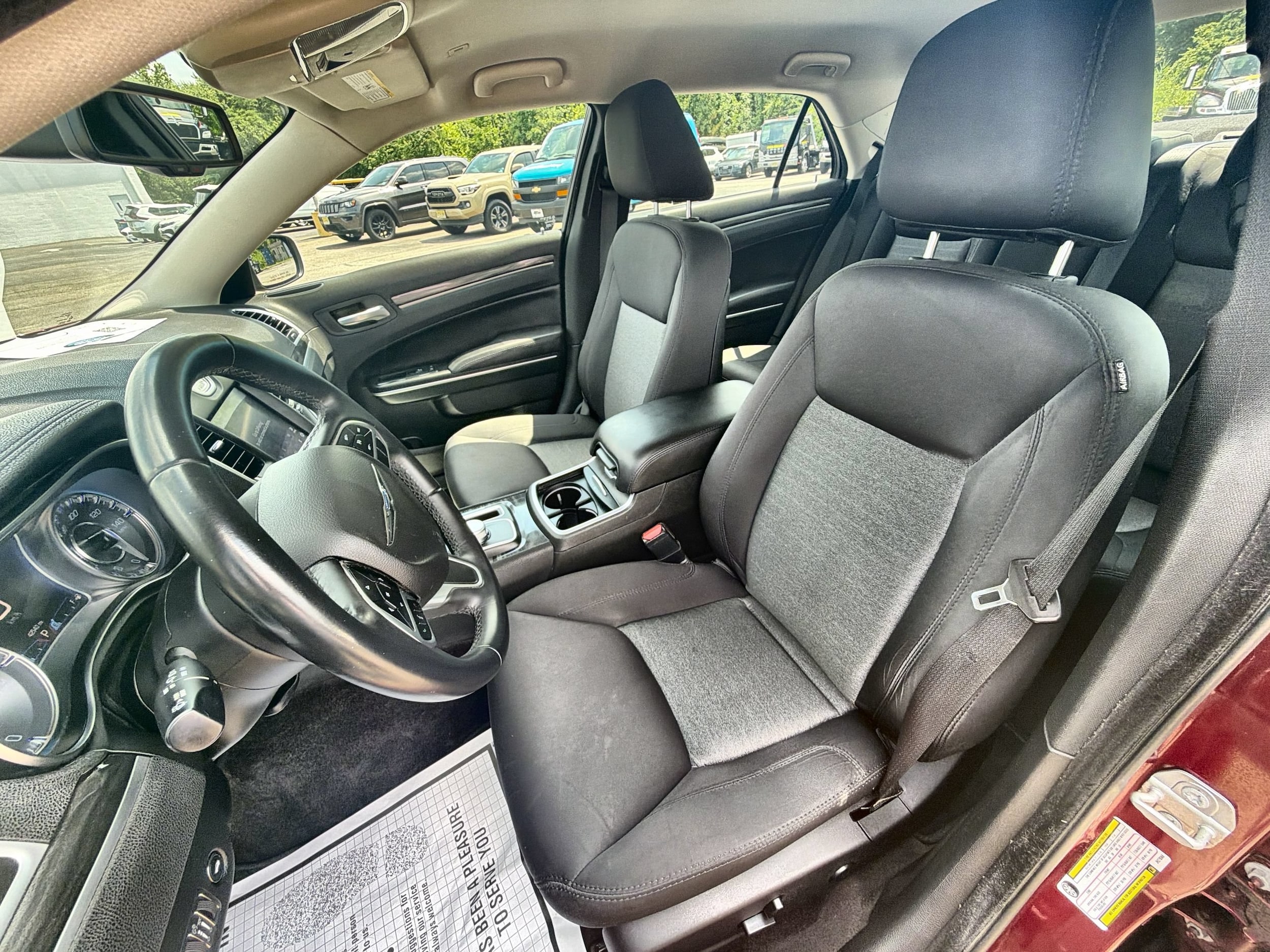 2018 Chrysler 300 Touring - Photo 20