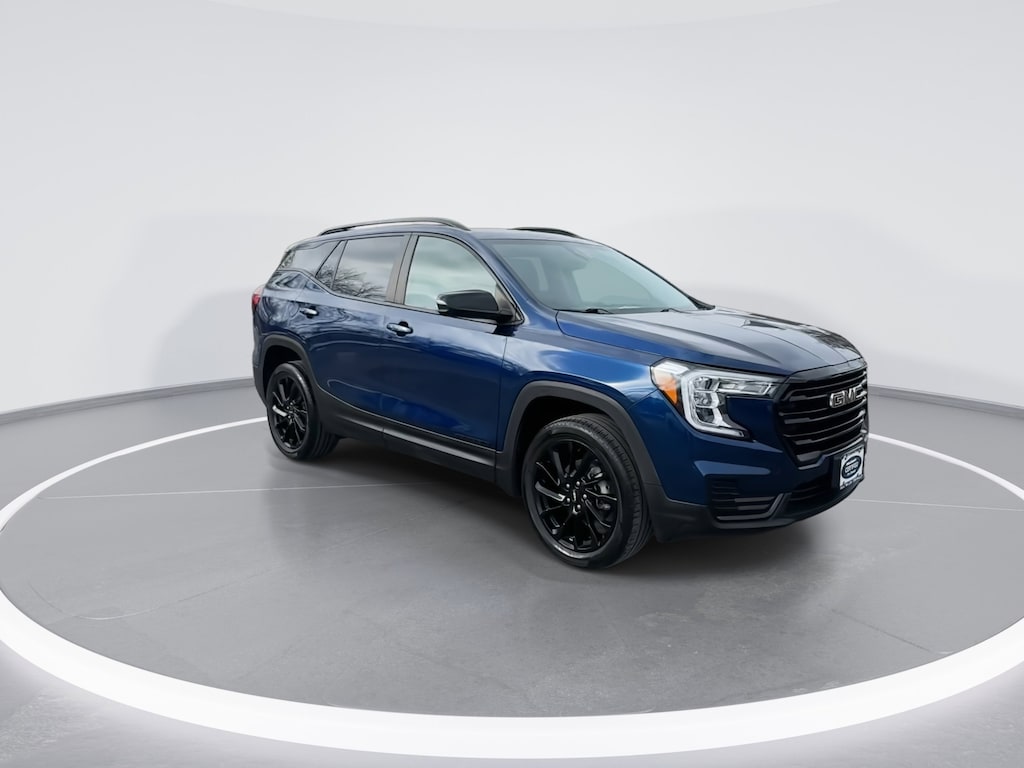 Used 2023 GMC Terrain SLE SUV