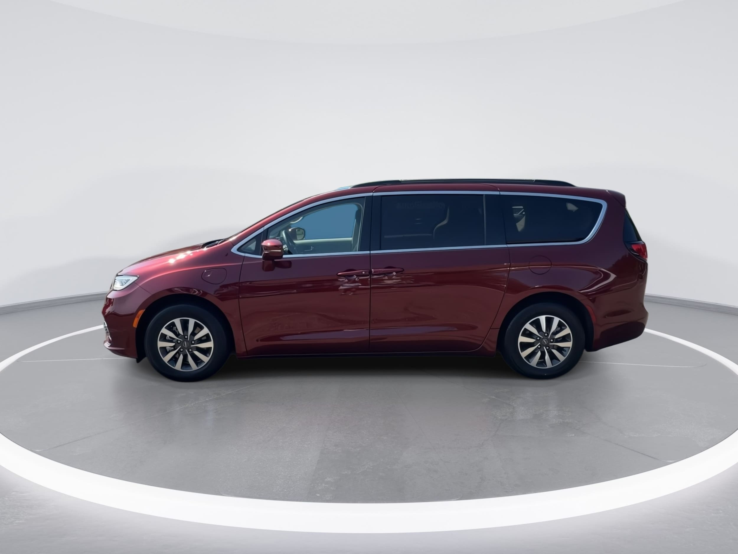 2021 Chrysler Pacifica Hybrid Touring - Photo 5