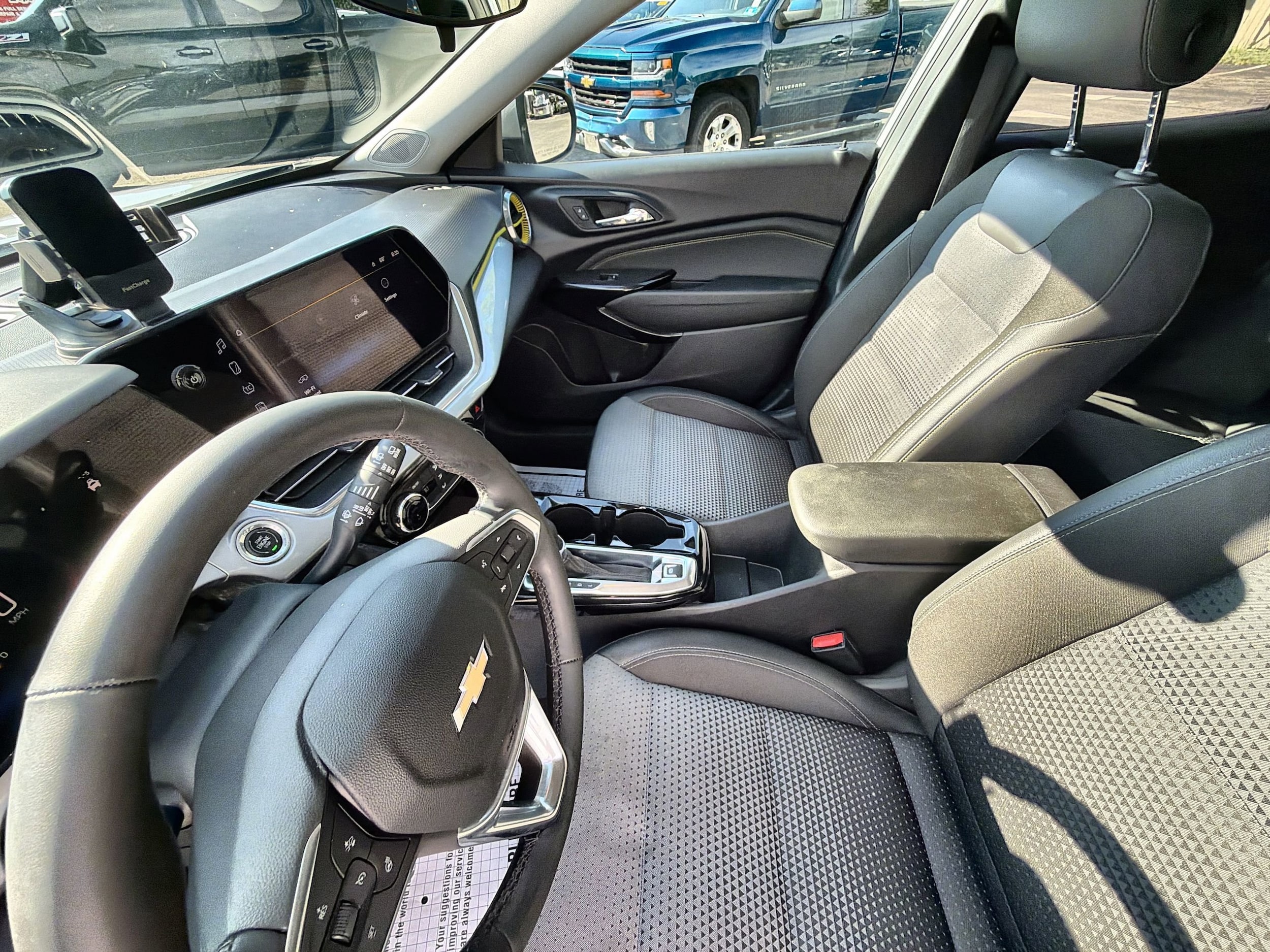 2024 Chevrolet Trax LT - Photo 36