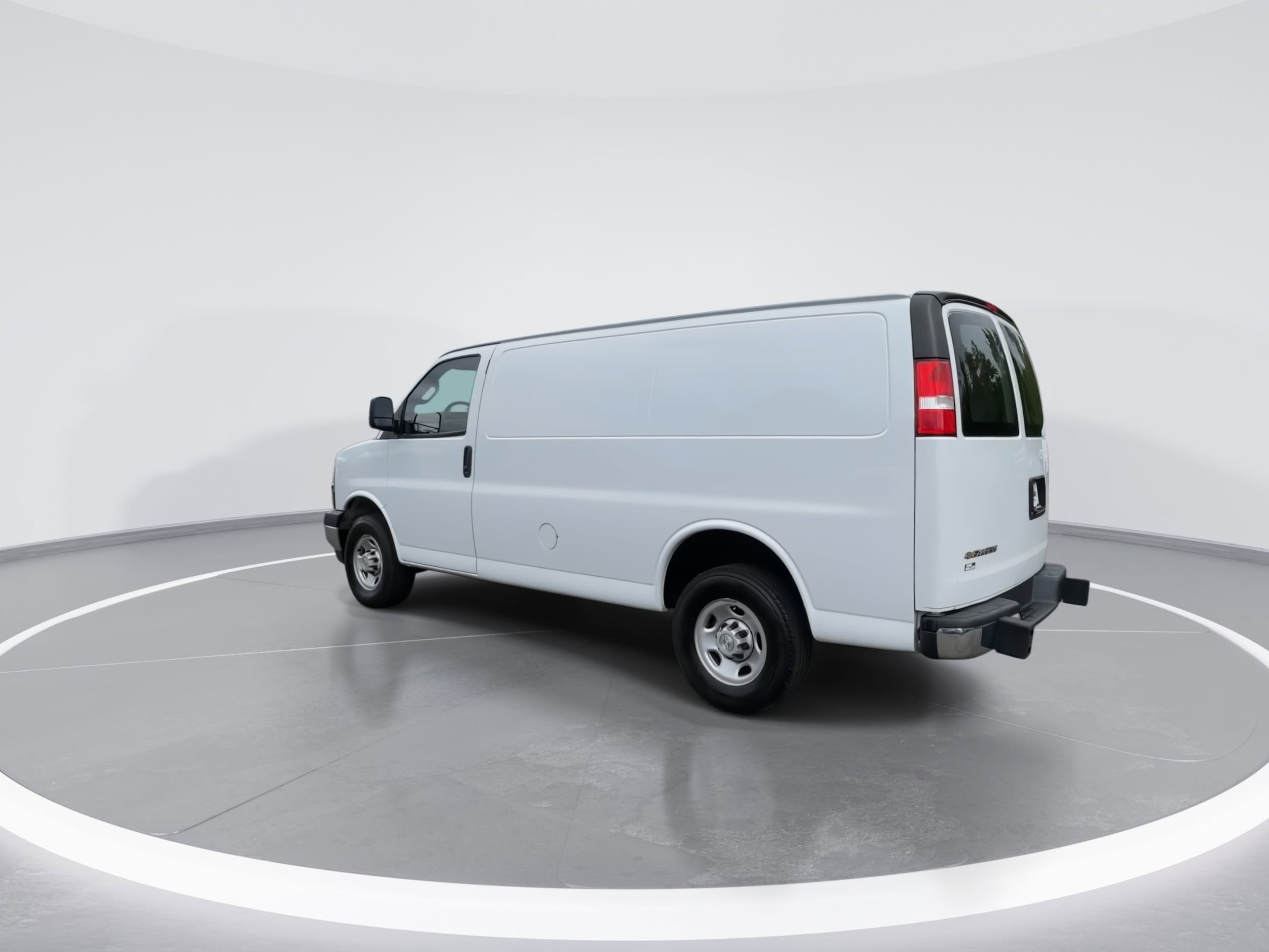 2024 Chevrolet Express Cargo Work Van - Photo 6