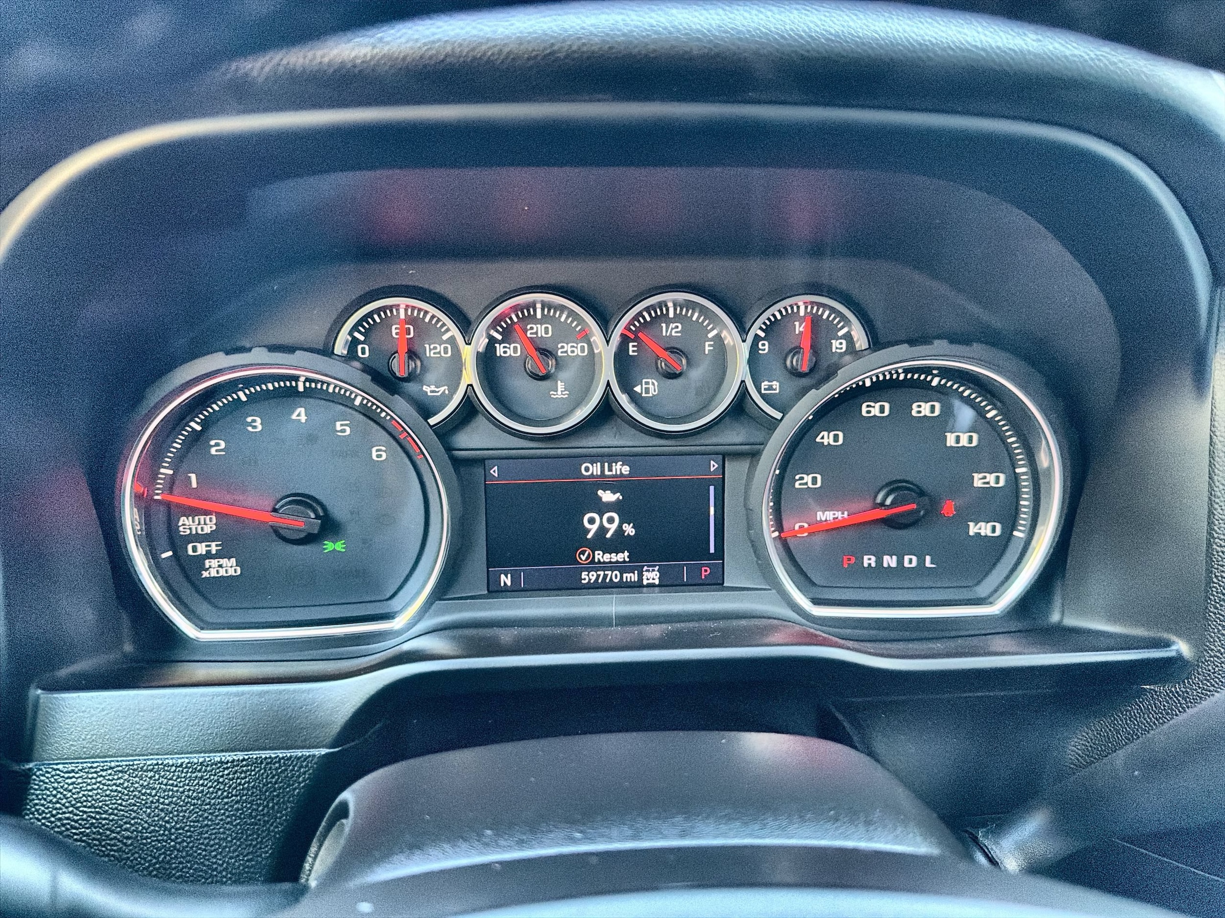 2019 Chevrolet Silverado 1500 RST - Photo 12