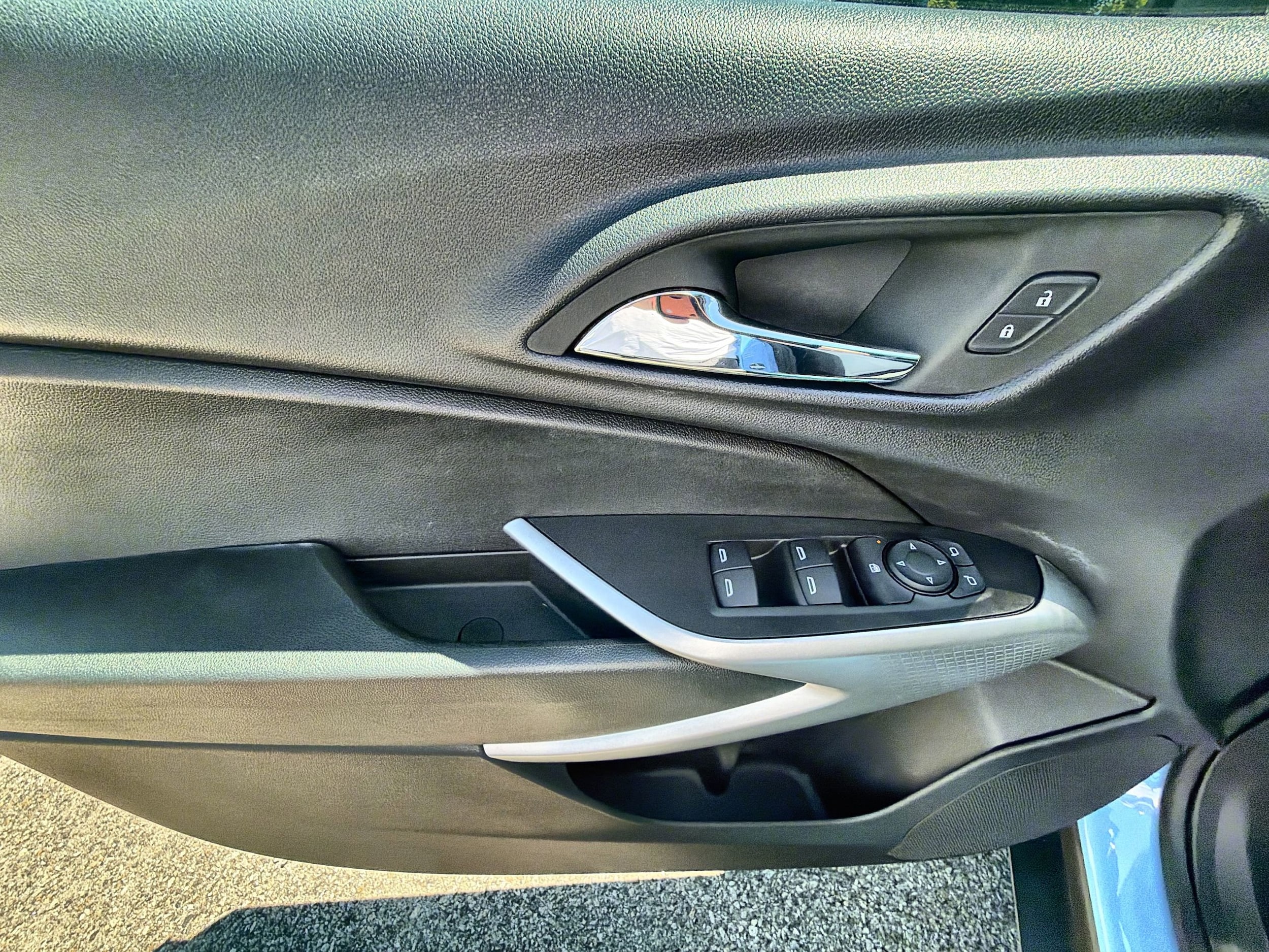 2024 Chevrolet Trax RS - Photo 24