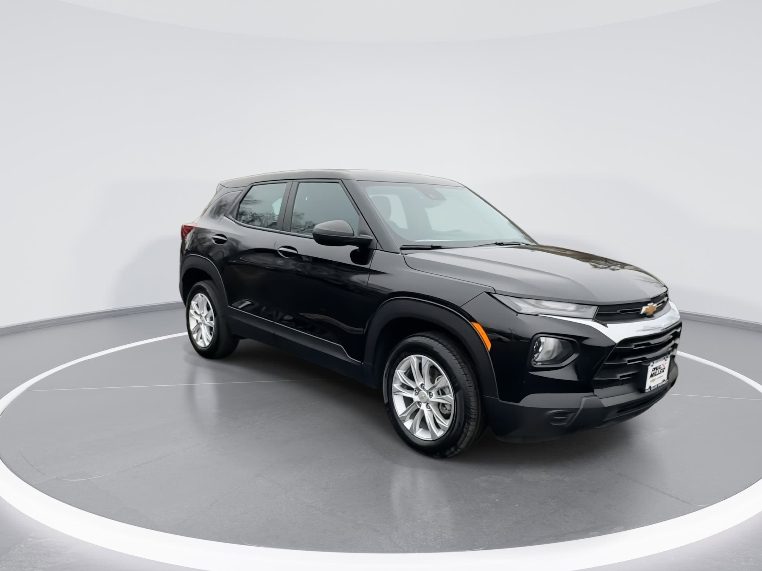 Used 2023 Chevrolet TrailBlazer LS with VIN KL79MNSL8PB015745 for sale in West Caldwell, NJ