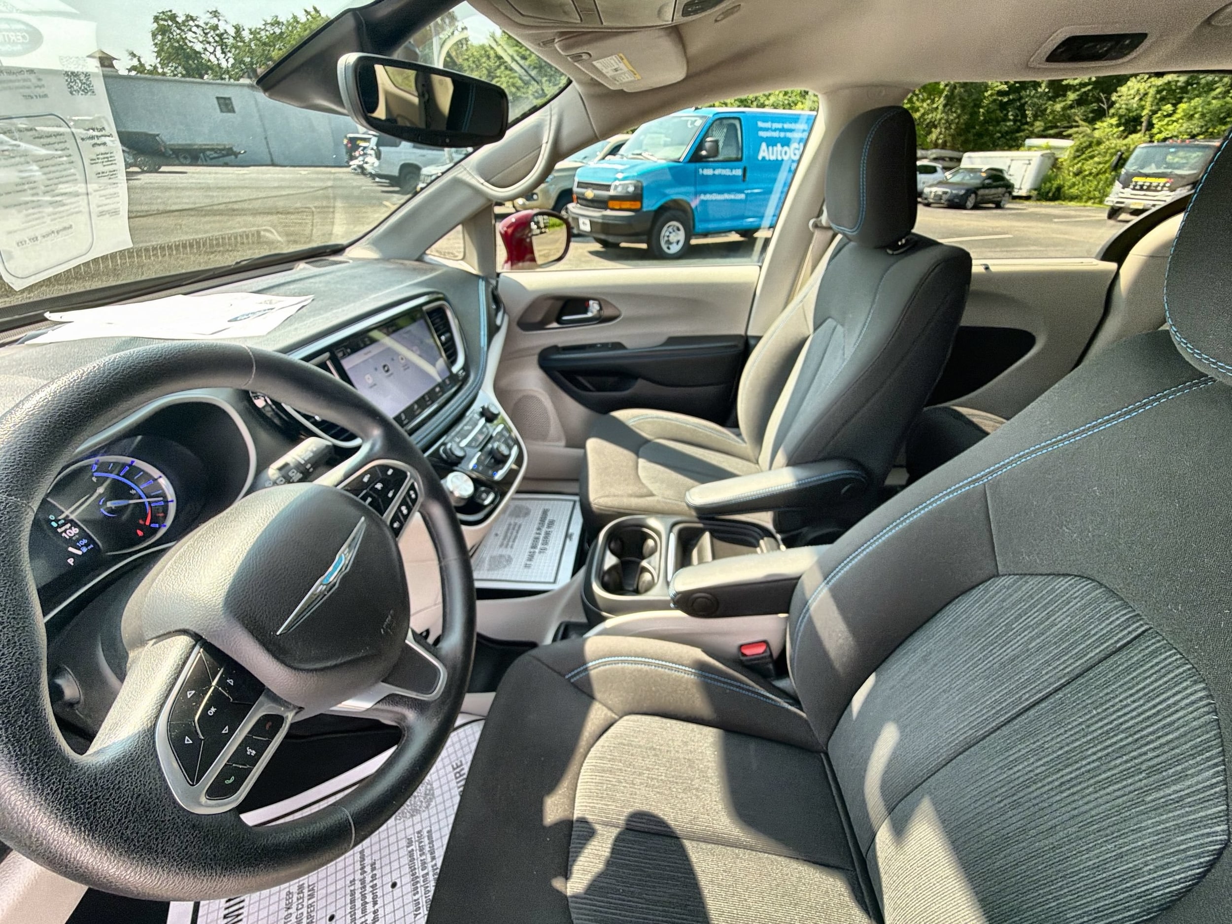 2021 Chrysler Pacifica Hybrid Touring - Photo 36