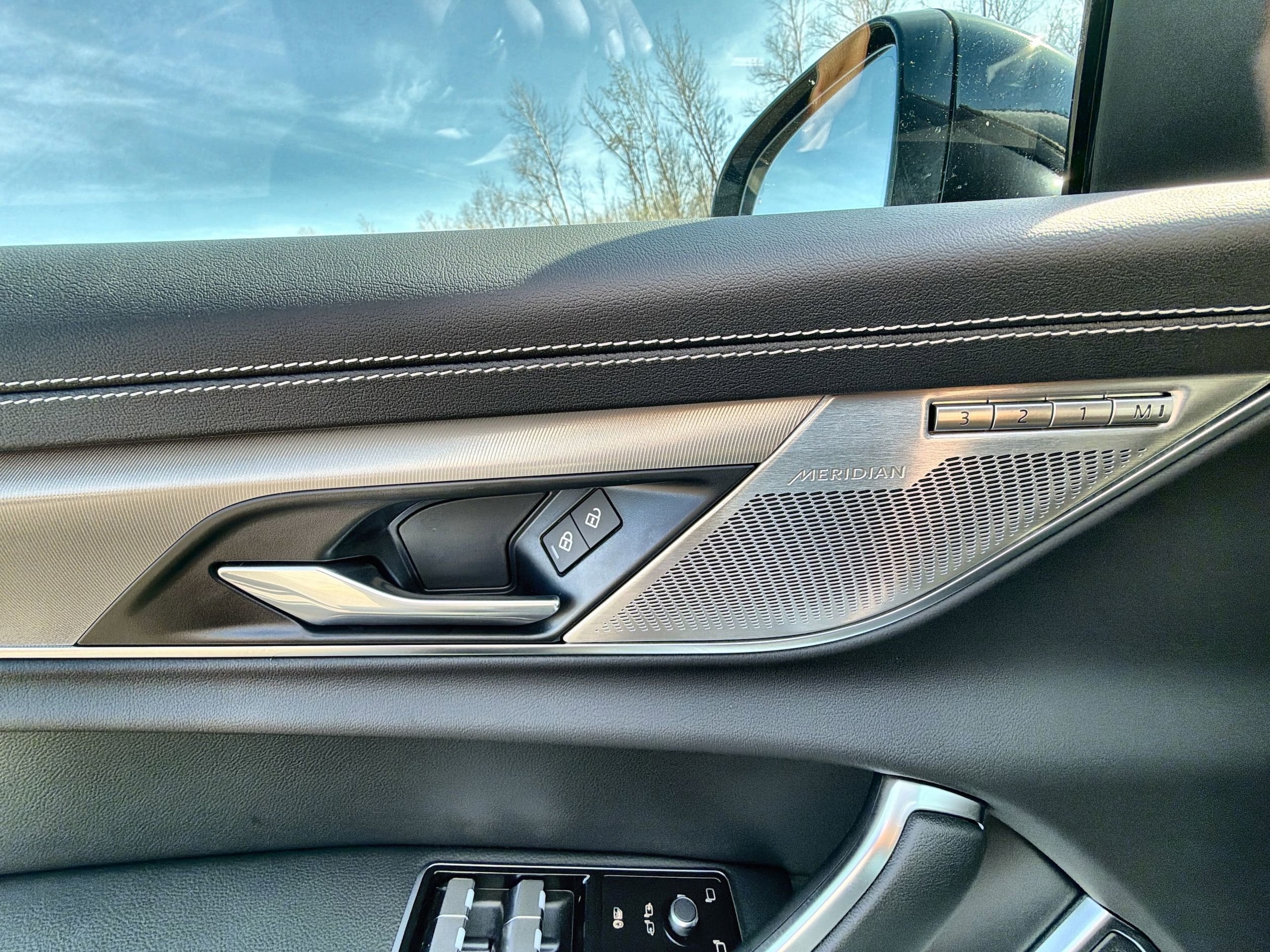 2024 Jaguar XF R-Dynamic SE - Photo 25