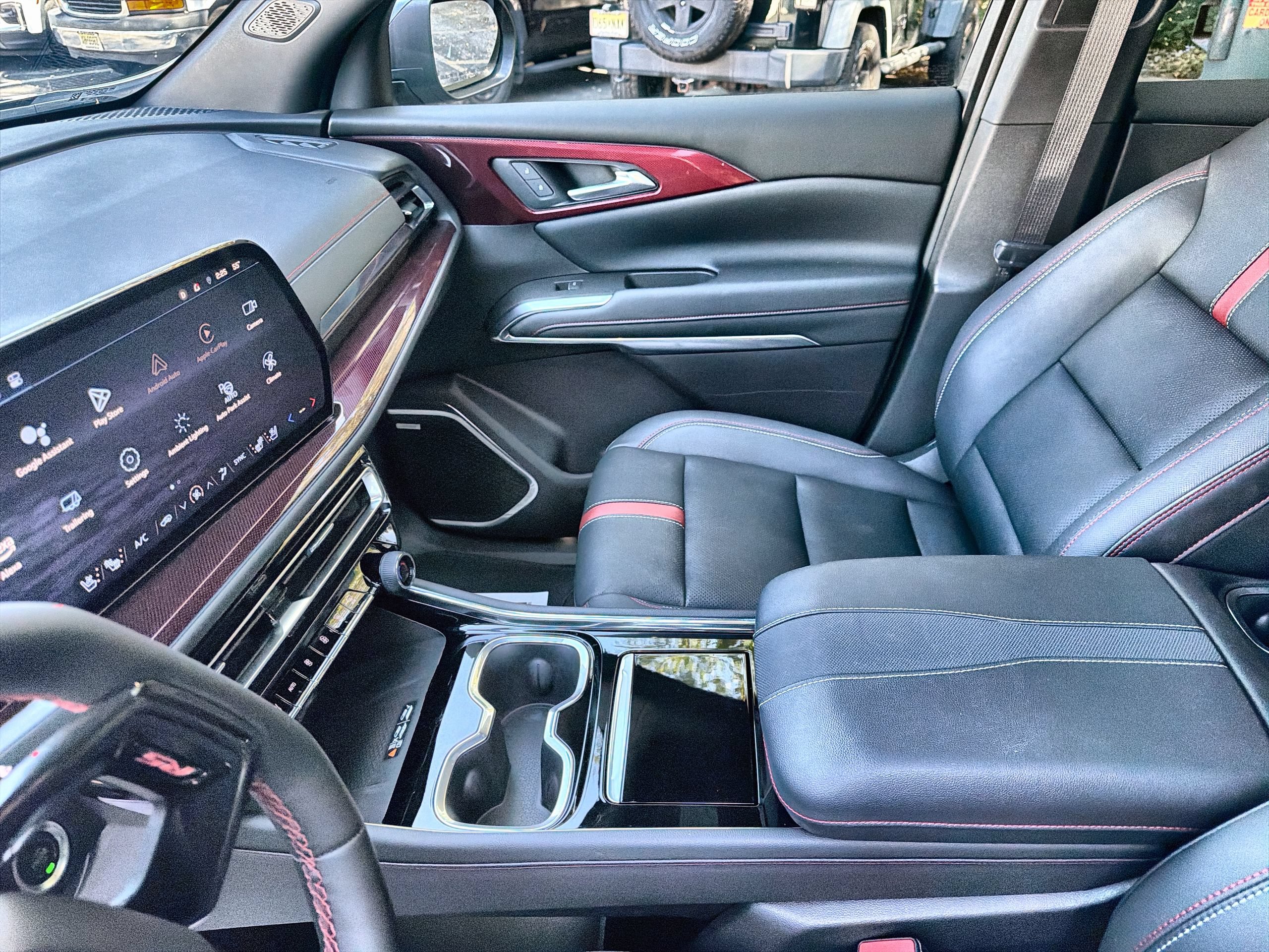 2024 Chevrolet Traverse RS - Photo 35