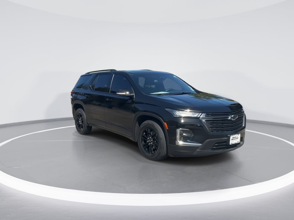 Used 2023 Chevrolet Traverse LT Cloth SUV