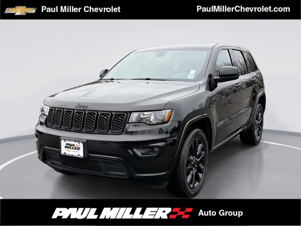 Used 2020 Jeep Grand Cherokee Altitude 4x4 SUV