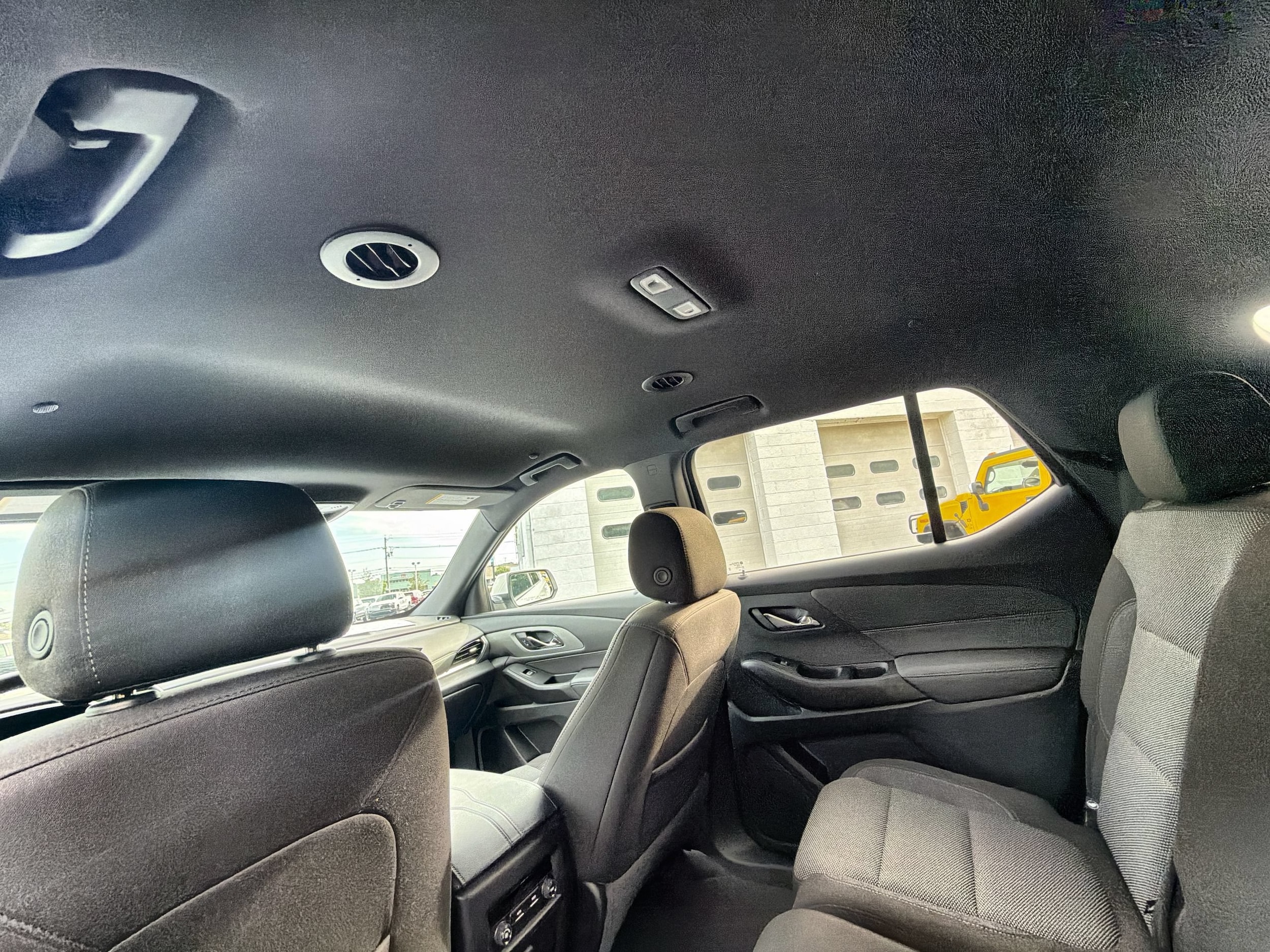 2023 Chevrolet Traverse 1LT - Photo 19
