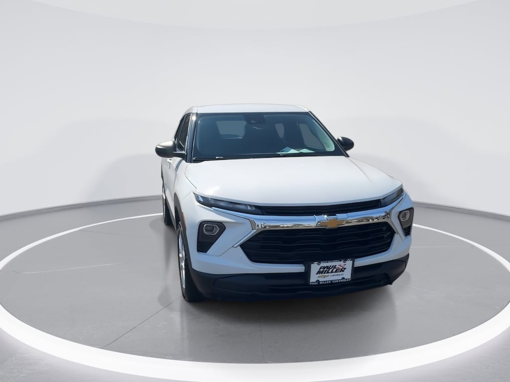 Used 2025 Chevrolet Trailblazer LS SUV