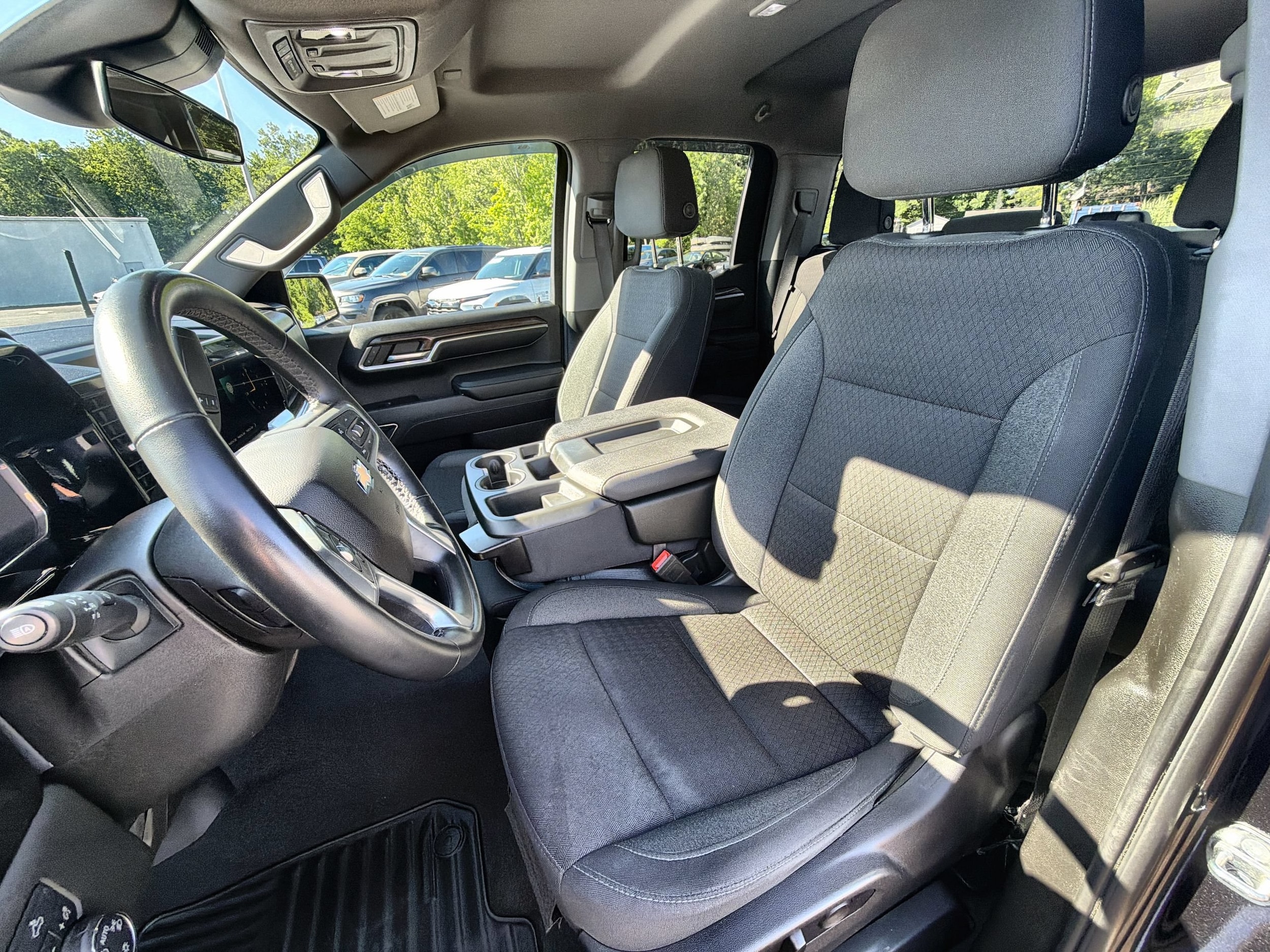 2023 Chevrolet Silverado 1500 LT - Photo 20
