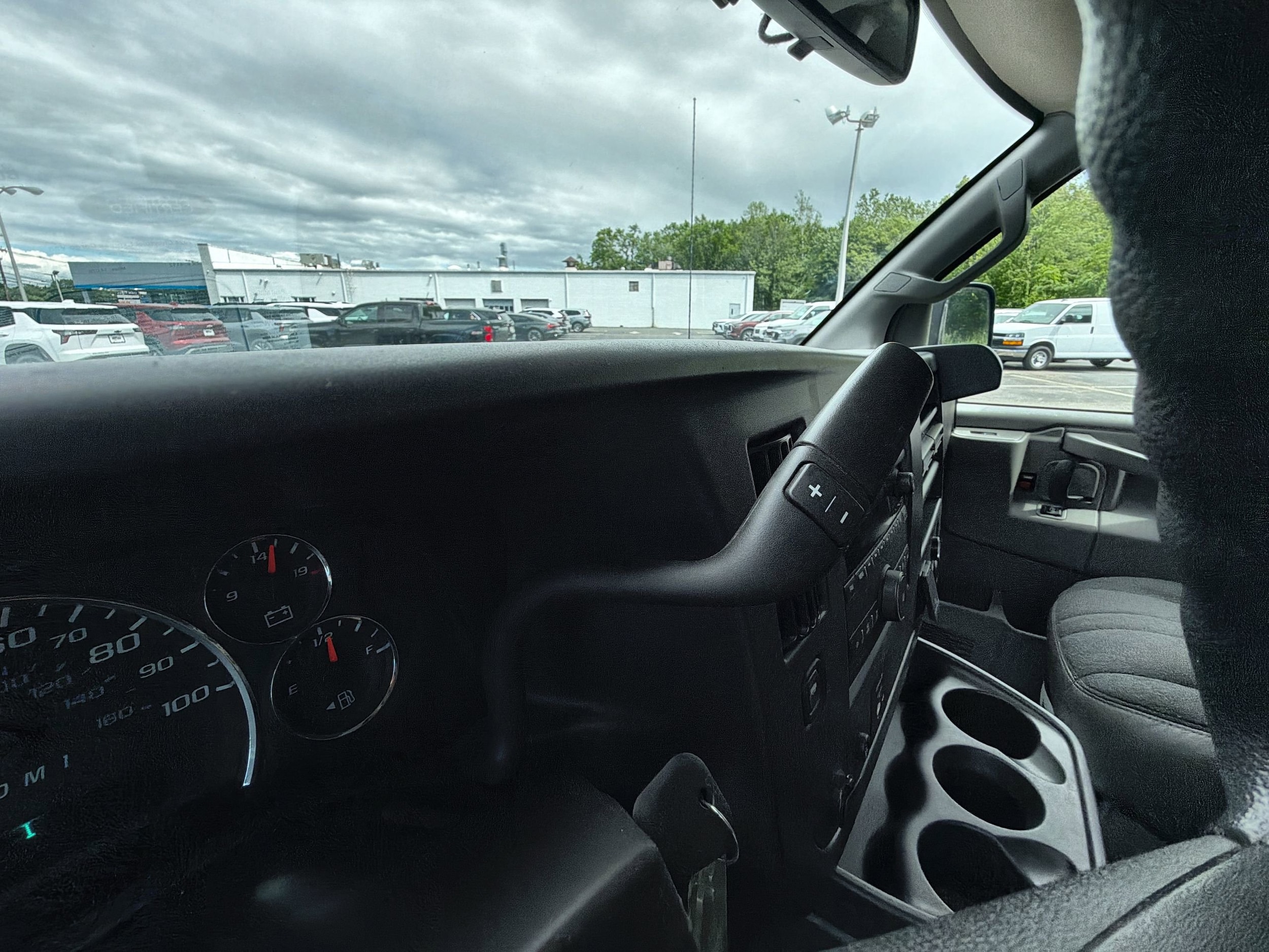 2024 Chevrolet Express Cargo Work Van - Photo 15