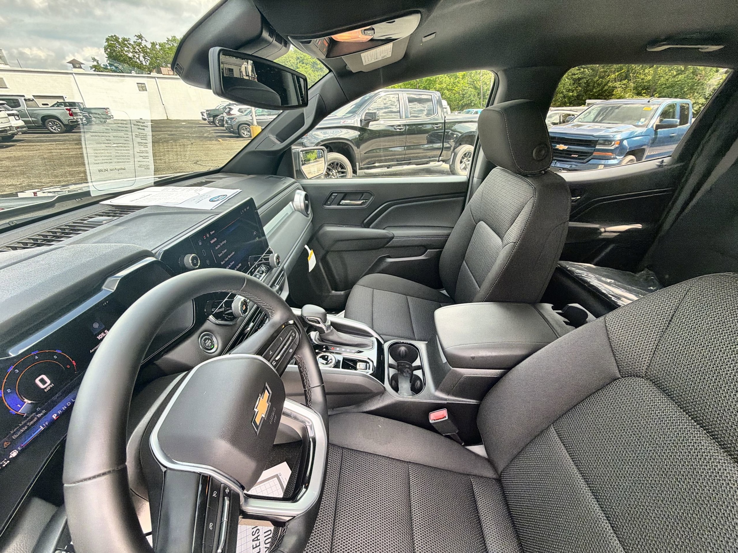 2026 Chevrolet Colorado LT - Photo 36