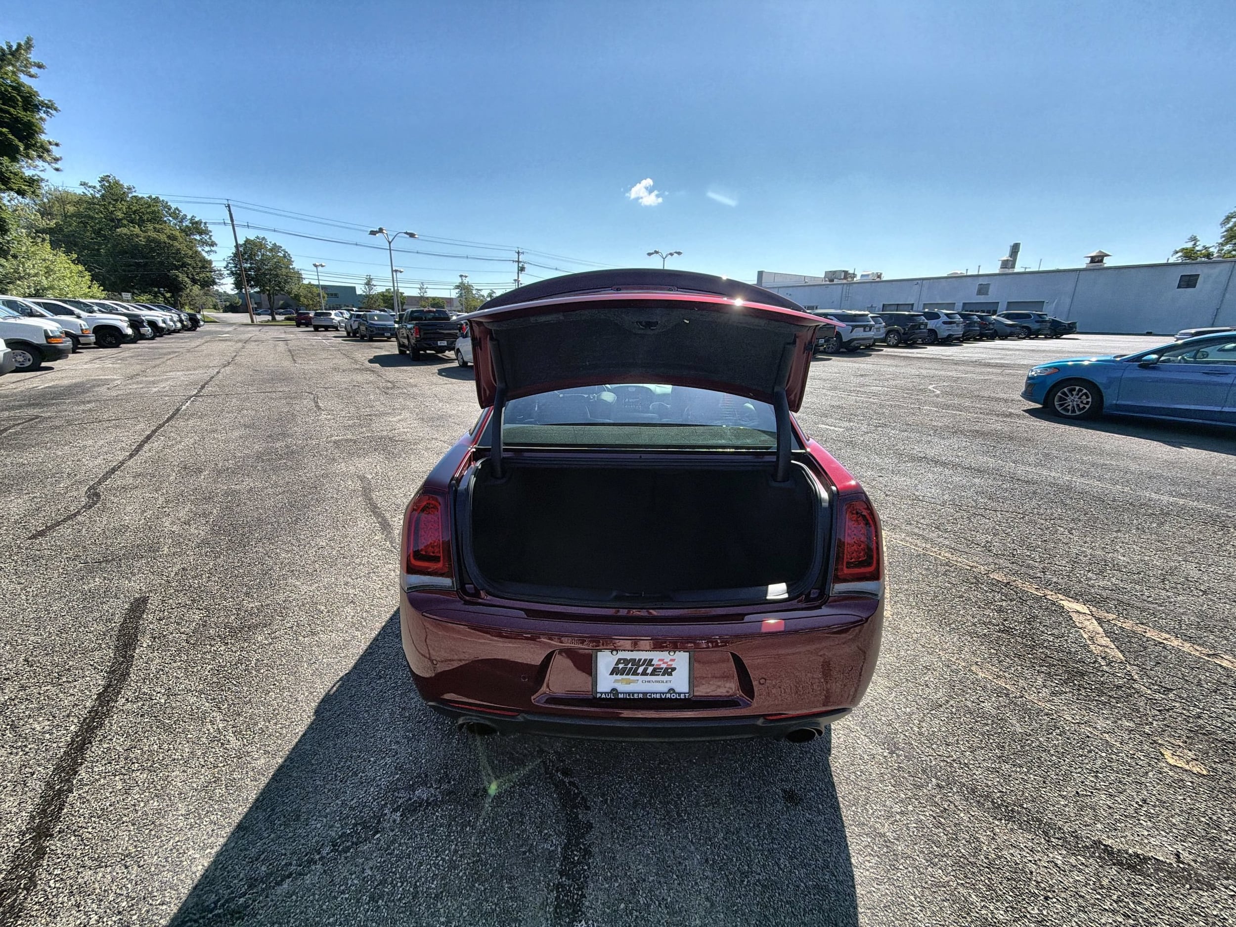 2023 Chrysler 300 C - Photo 27