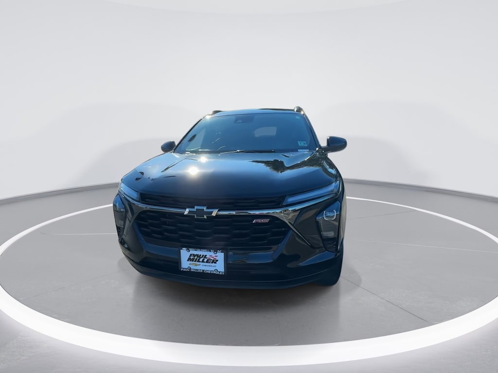 Used 2025 Chevrolet Trax 2RS SUV