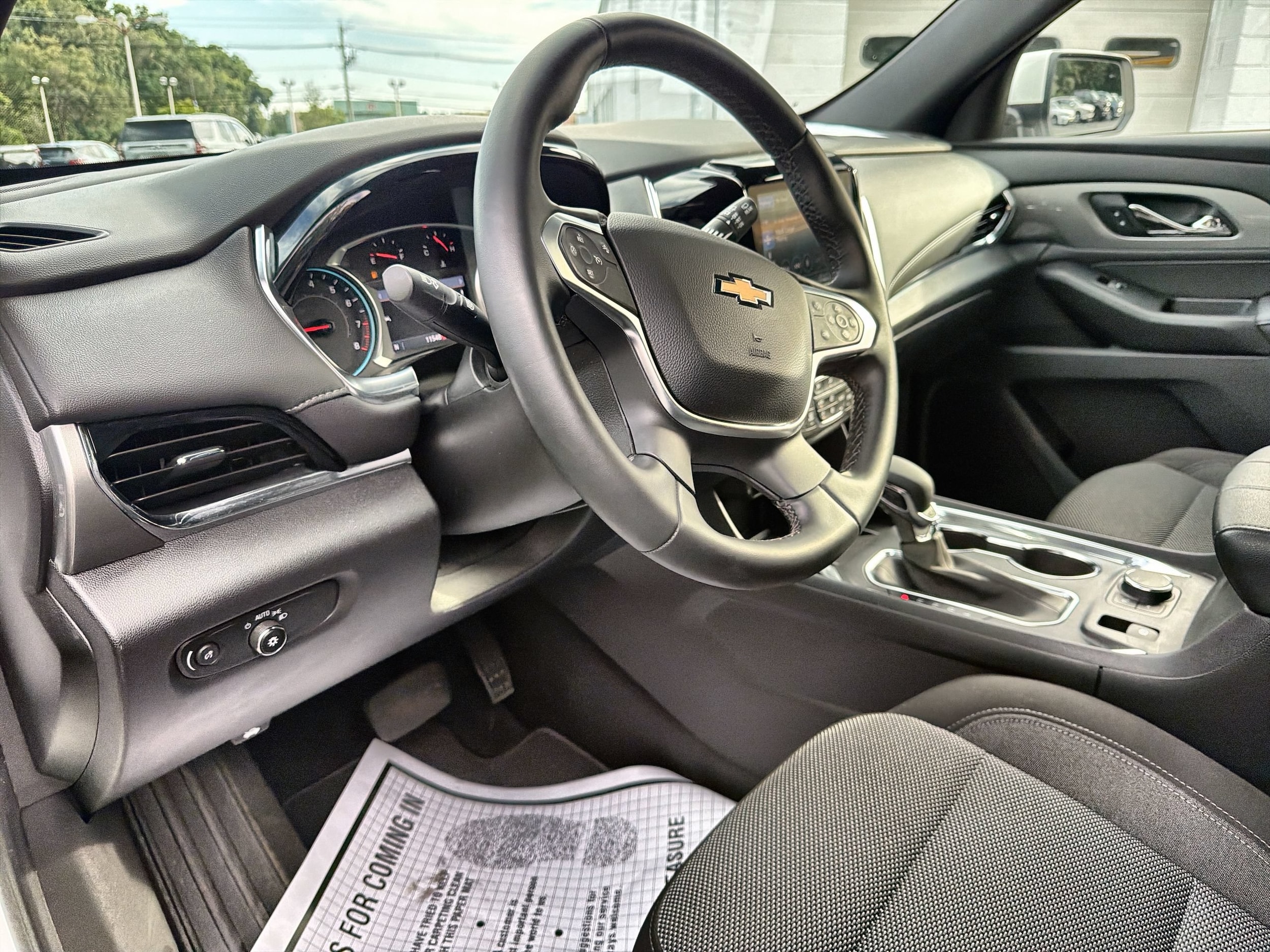 2023 Chevrolet Traverse 1LT - Photo 11