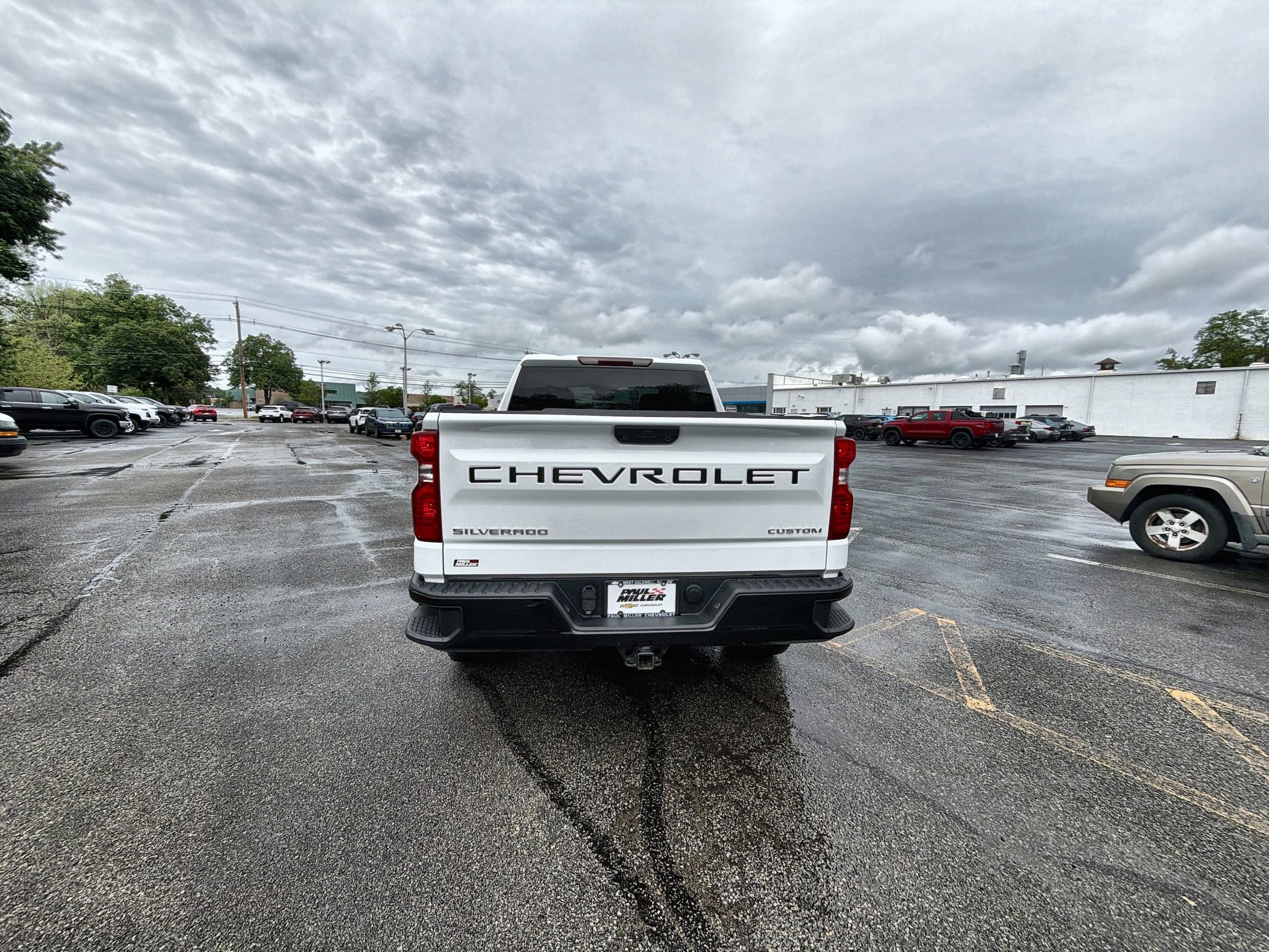 2024 Chevrolet Silverado 1500 Custom - Photo 33