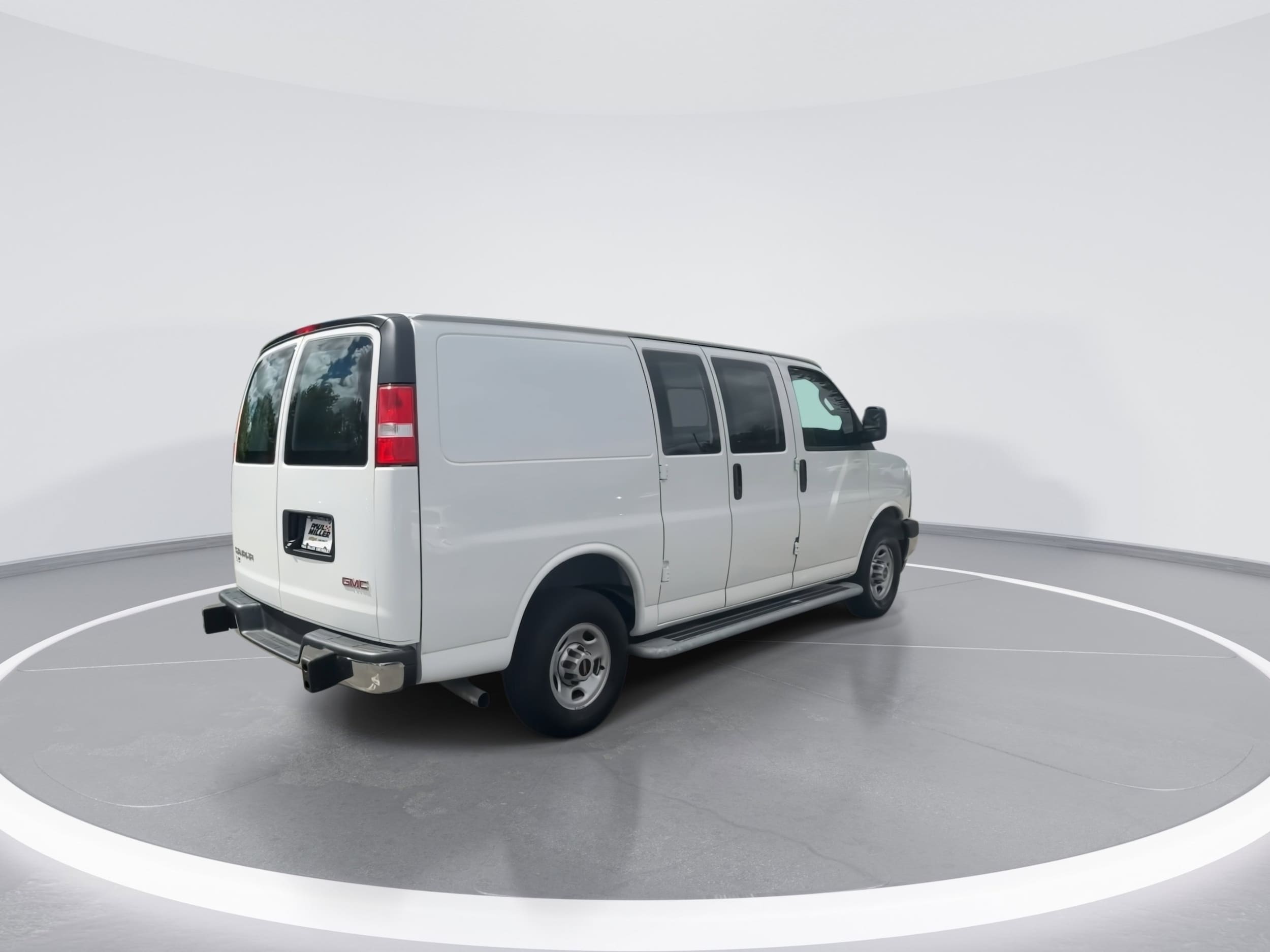 2024 GMC Savana Cargo Work Van - Photo 8