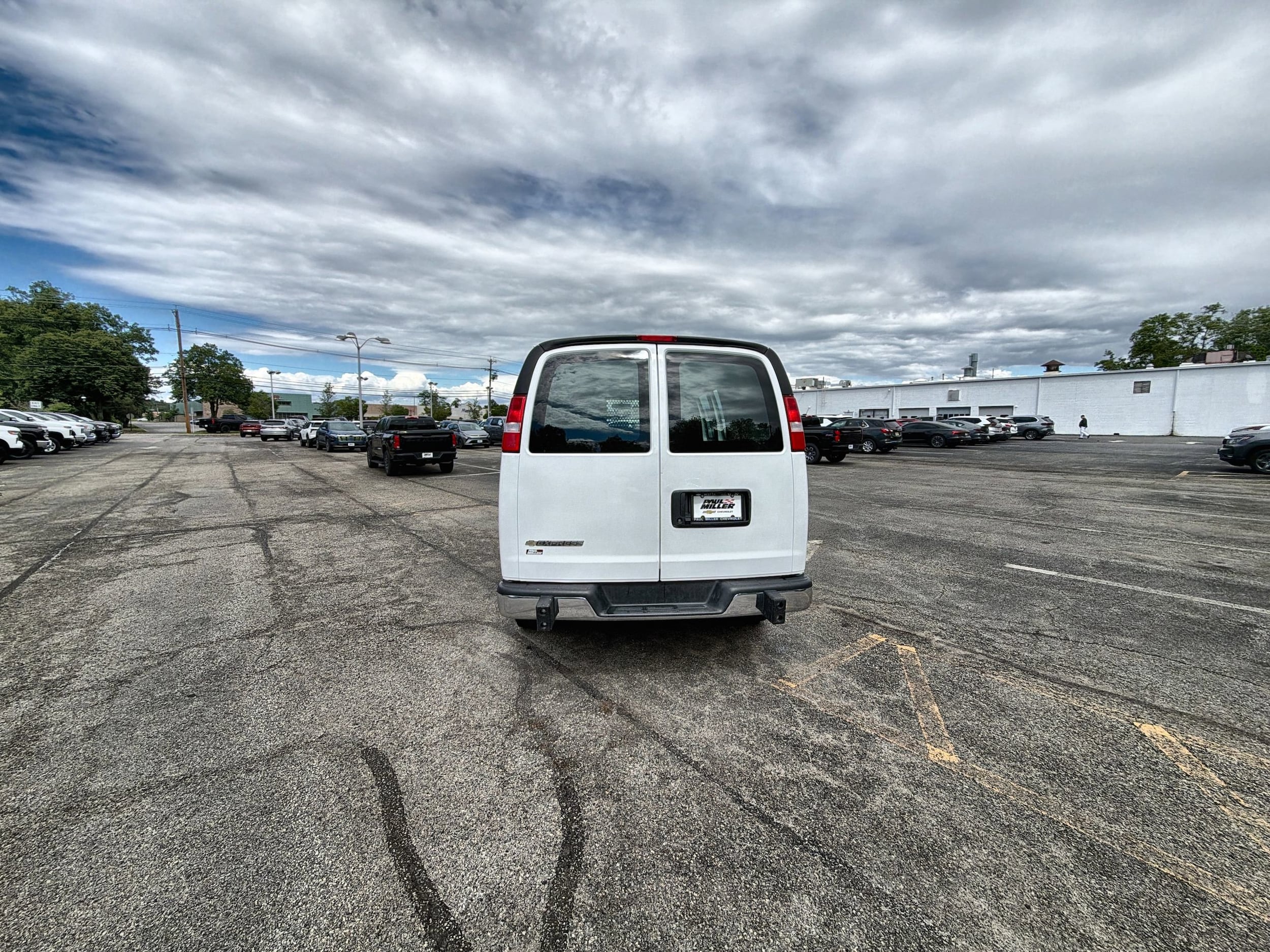 2024 Chevrolet Express Cargo Work Van - Photo 31