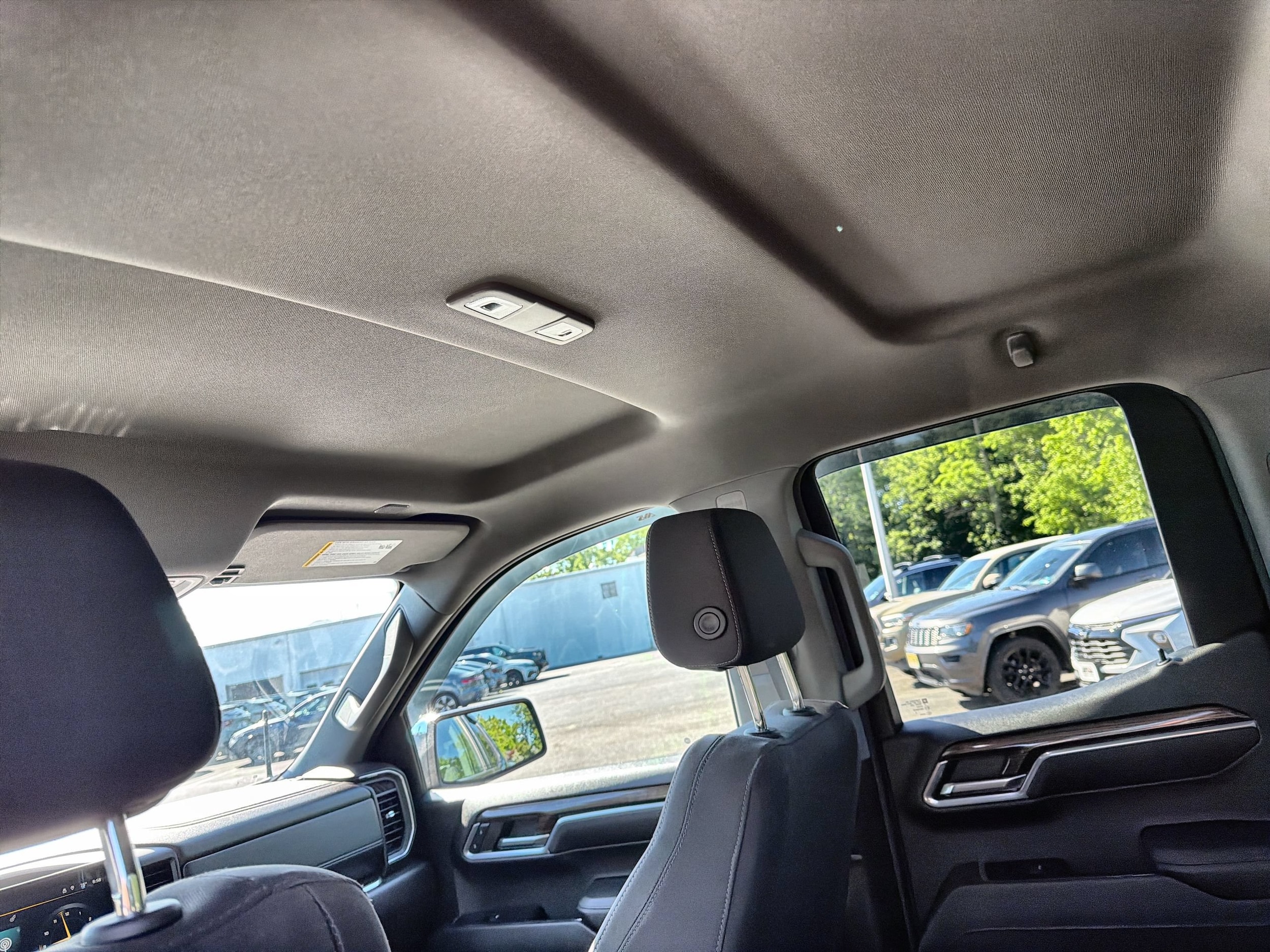 2023 Chevrolet Silverado 1500 LT - Photo 19