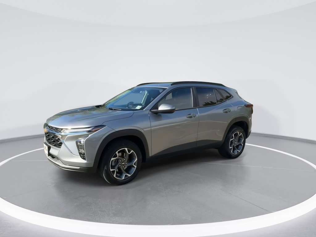 Used 2024 Chevrolet Trax LT SUV