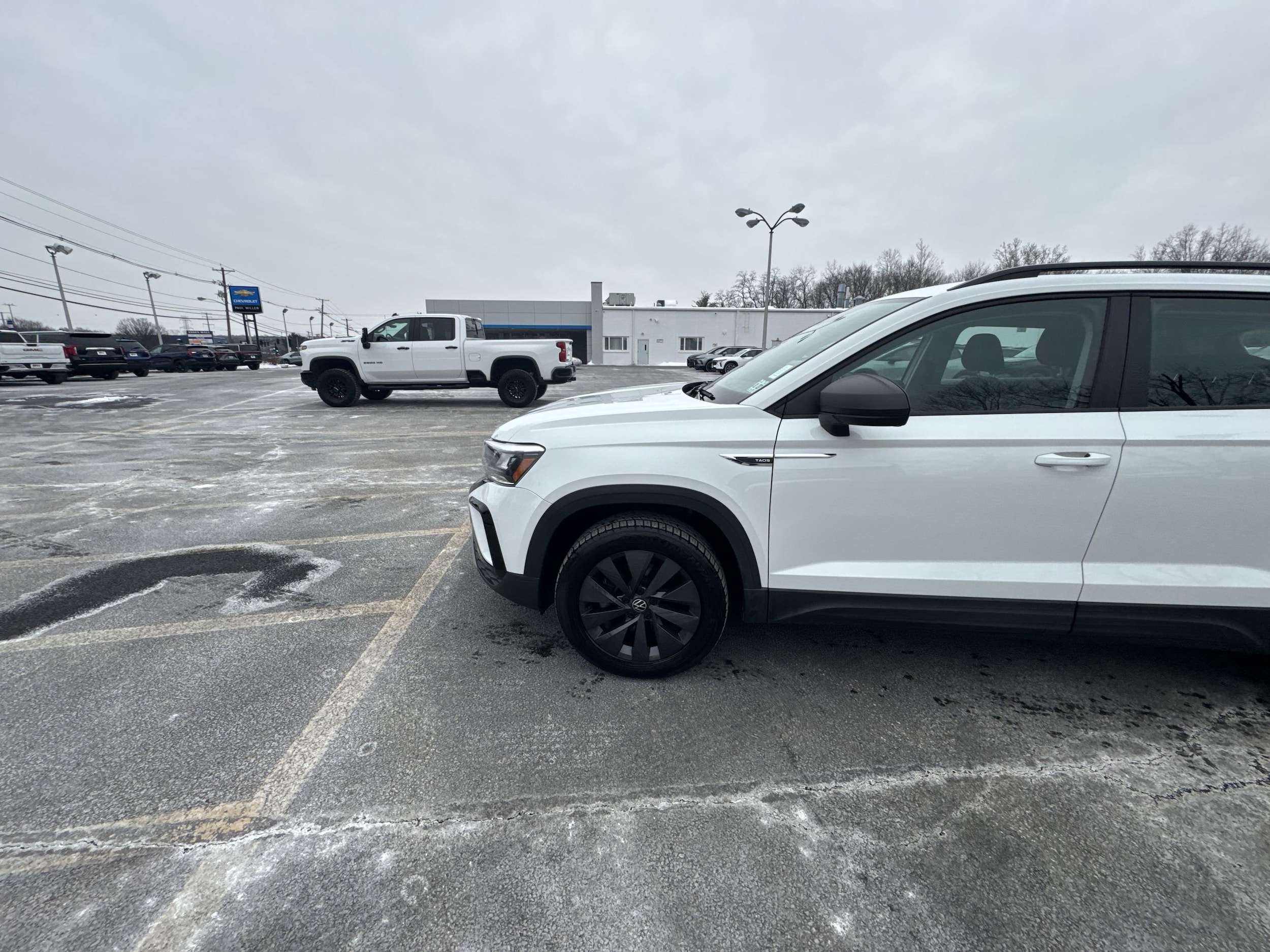 2022 Volkswagen Taos S - Photo 34