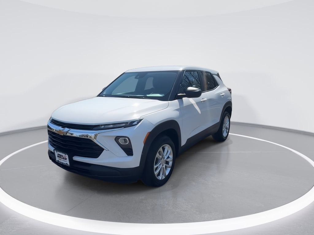 Used 2025 Chevrolet Trailblazer LS SUV